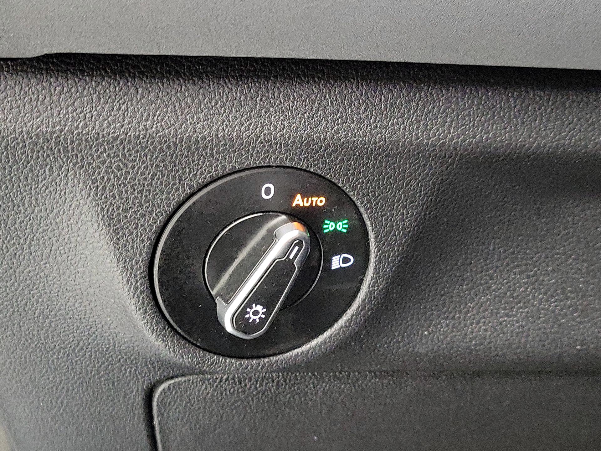 Thumbnail: 2025 Volkswagen Jetta - 13