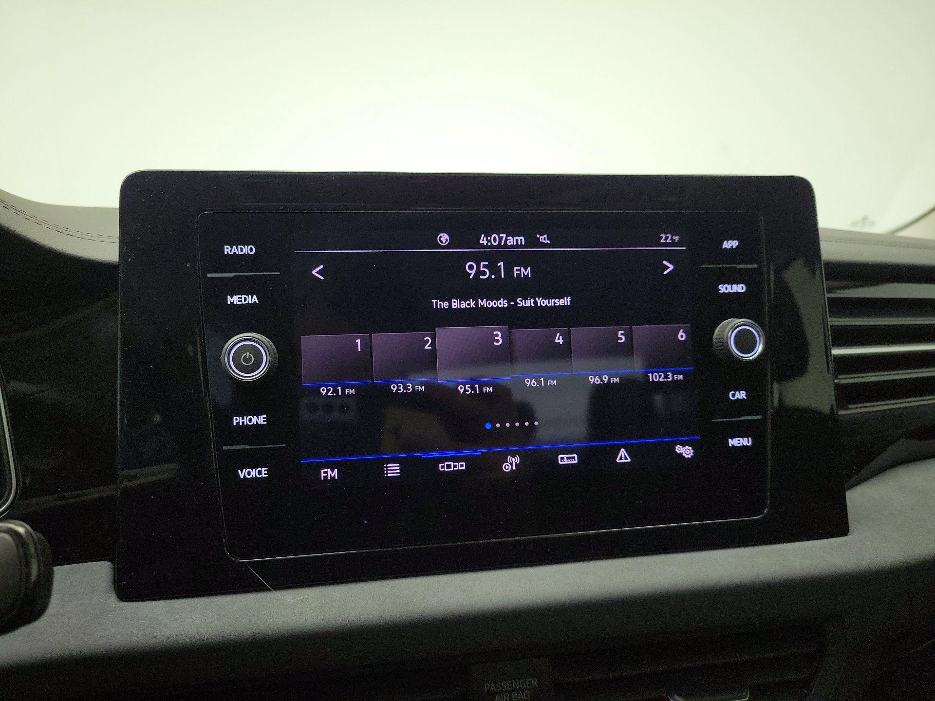 Thumbnail: 2025 Volkswagen Jetta - 15