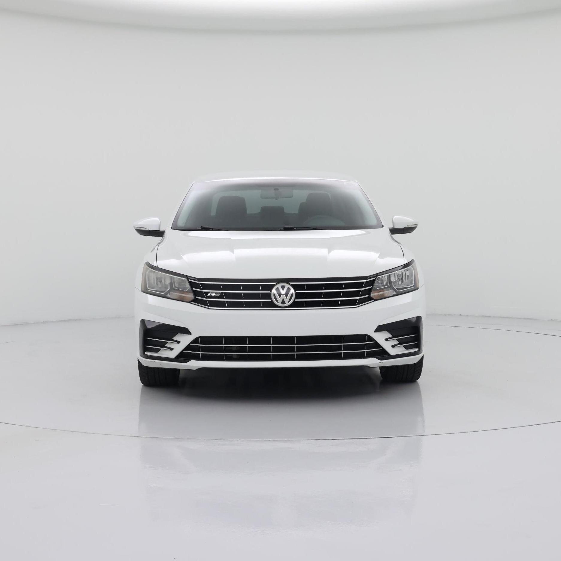 Thumbnail: 2017 Volkswagen Passat - 5