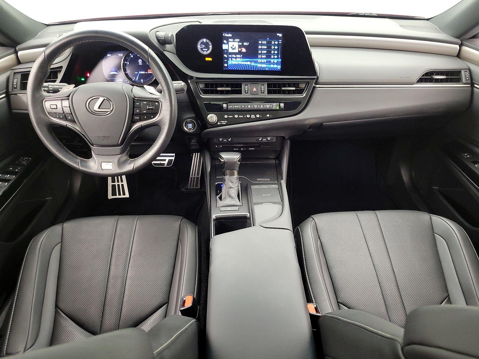 Thumbnail: 2022 Lexus ES - 9