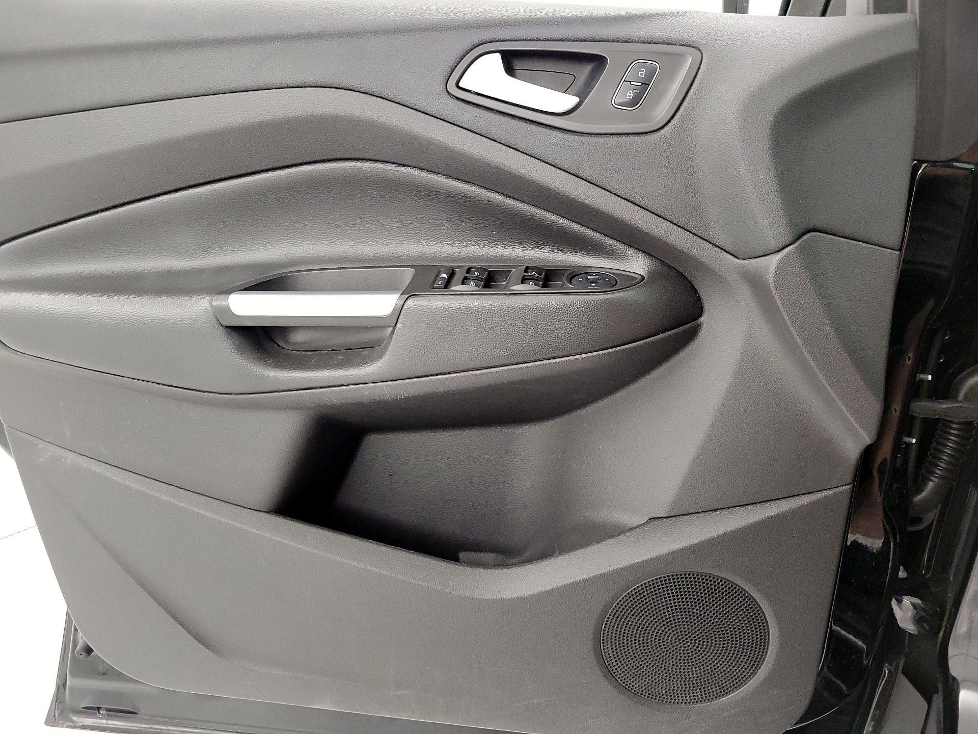 Thumbnail: 2017 Ford Escape - 12