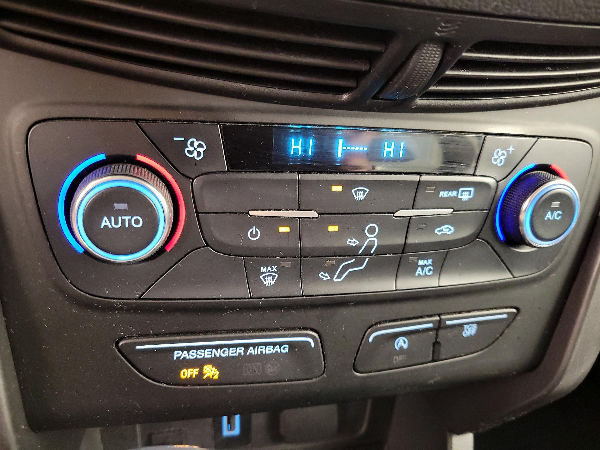 Thumbnail: 2017 Ford Escape - 16