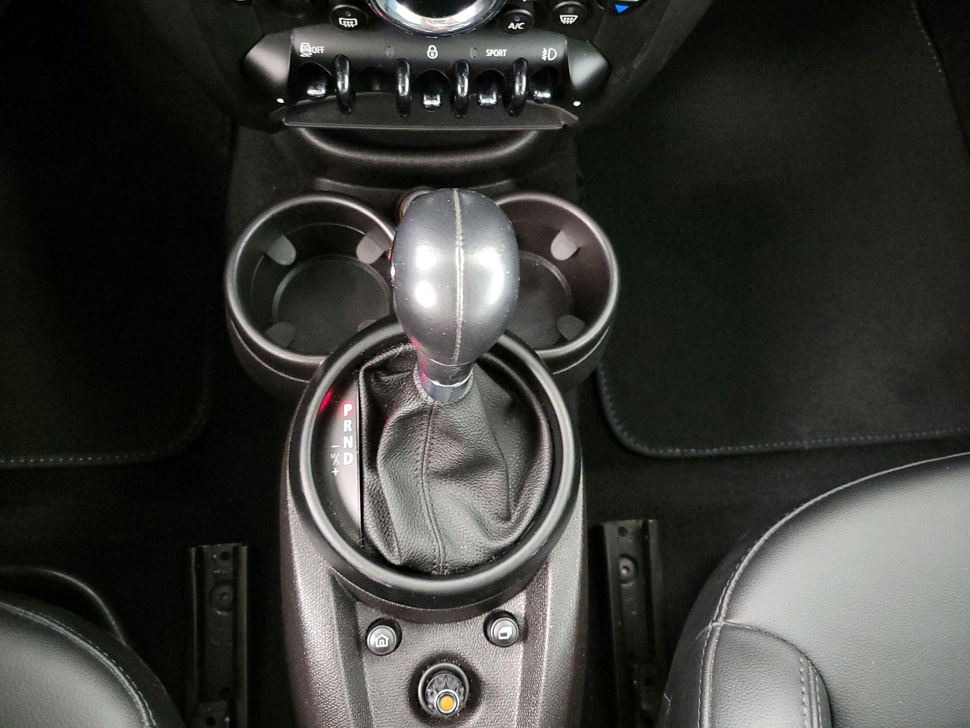 Thumbnail: 2015 MINI Cooper Countryman - 15