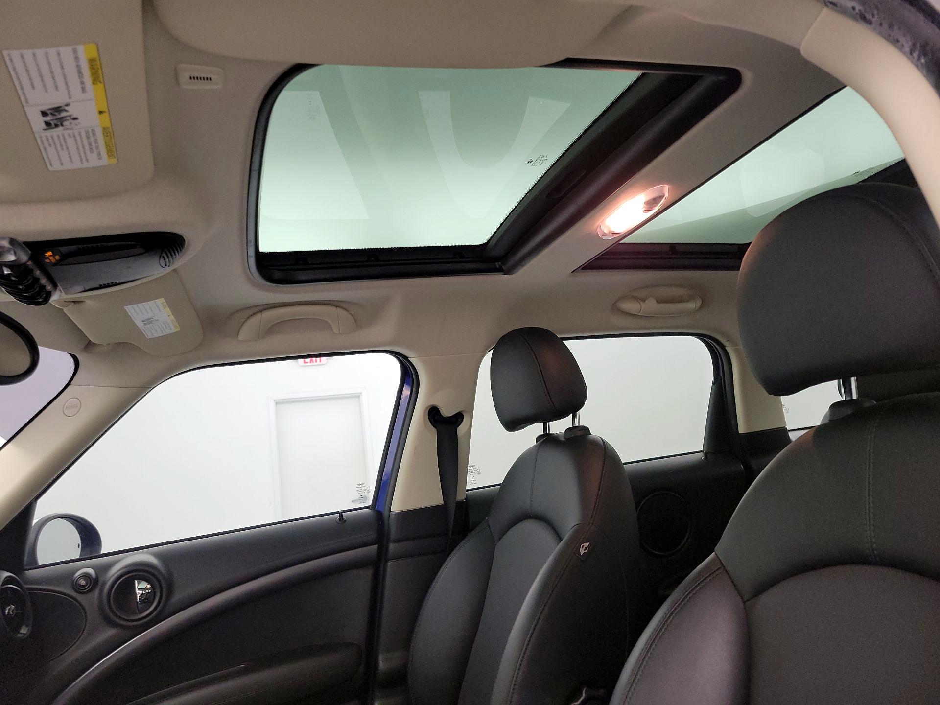 Thumbnail: 2015 MINI Cooper Countryman - 17