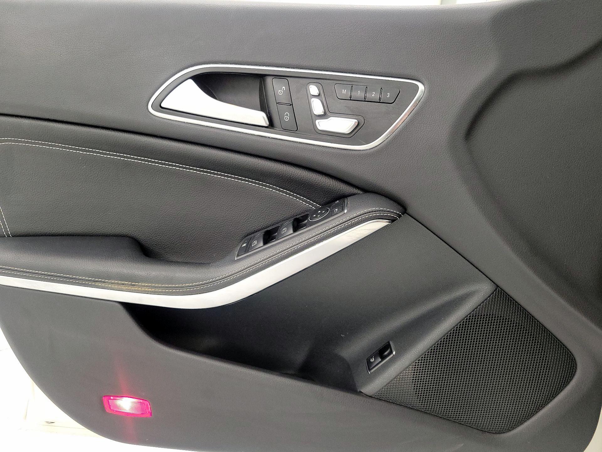 Thumbnail: 2018 Mercedes-Benz CLA - 12