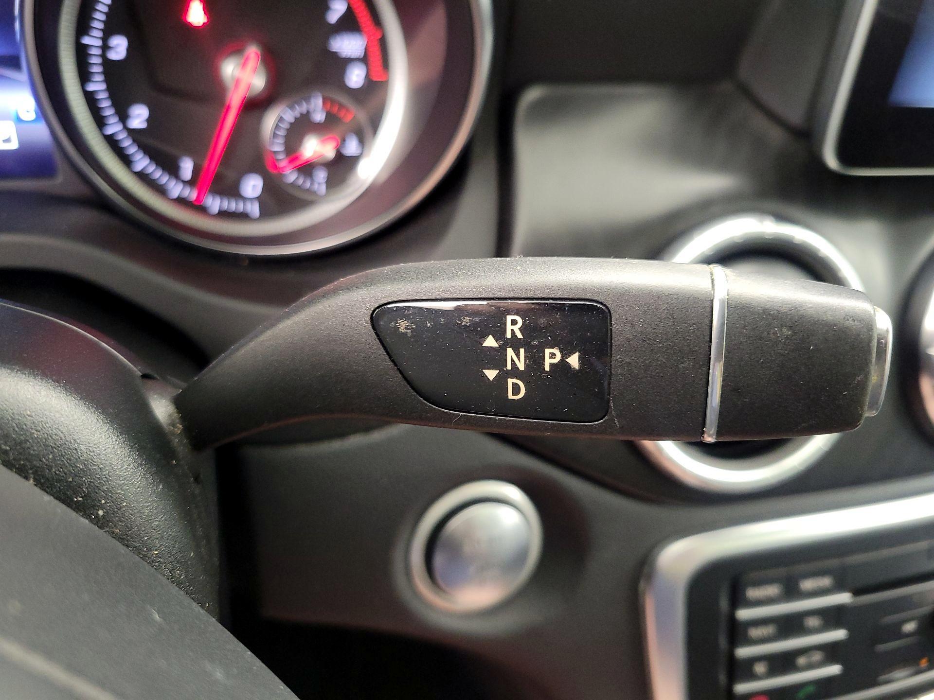 Thumbnail: 2018 Mercedes-Benz CLA - 17