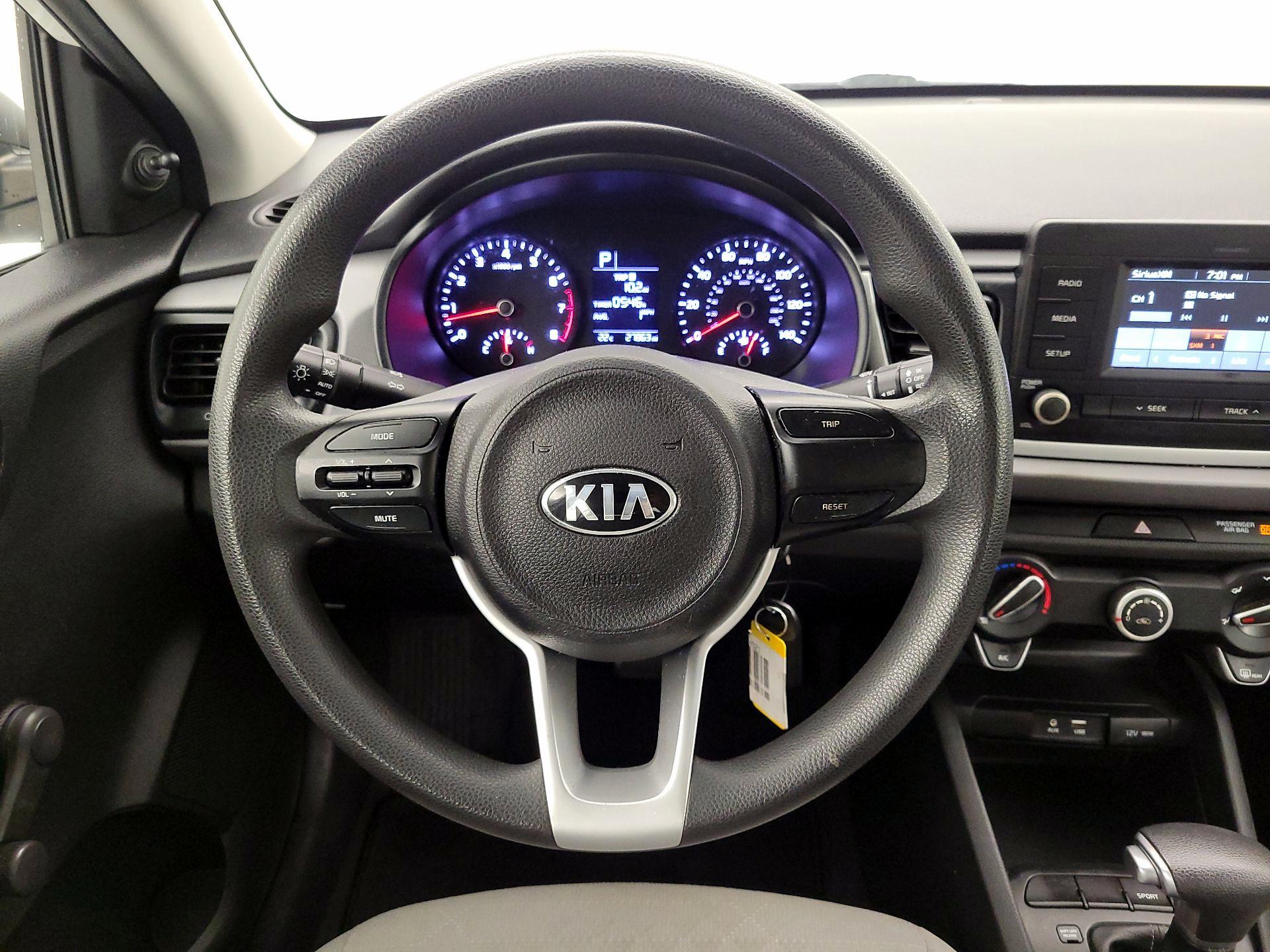 Thumbnail: 2018 Kia Rio - 10