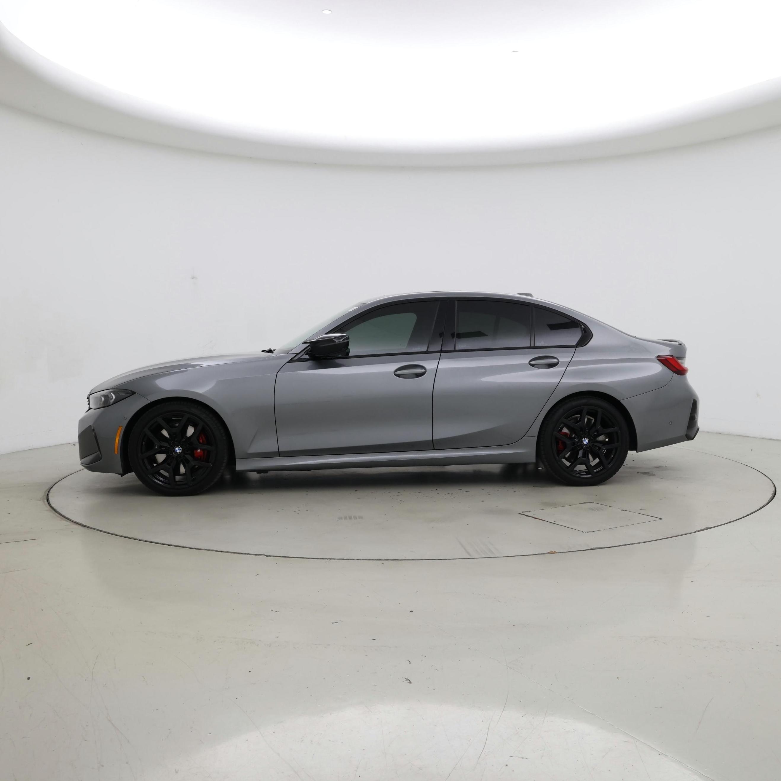 Thumbnail: 2025 BMW 3 Series - 3