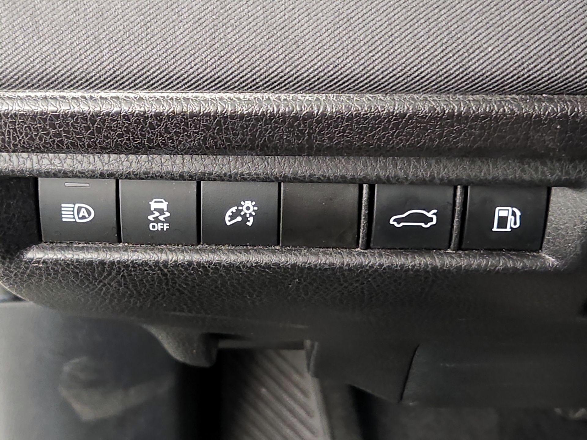 Thumbnail: 2025 Toyota Camry - 13