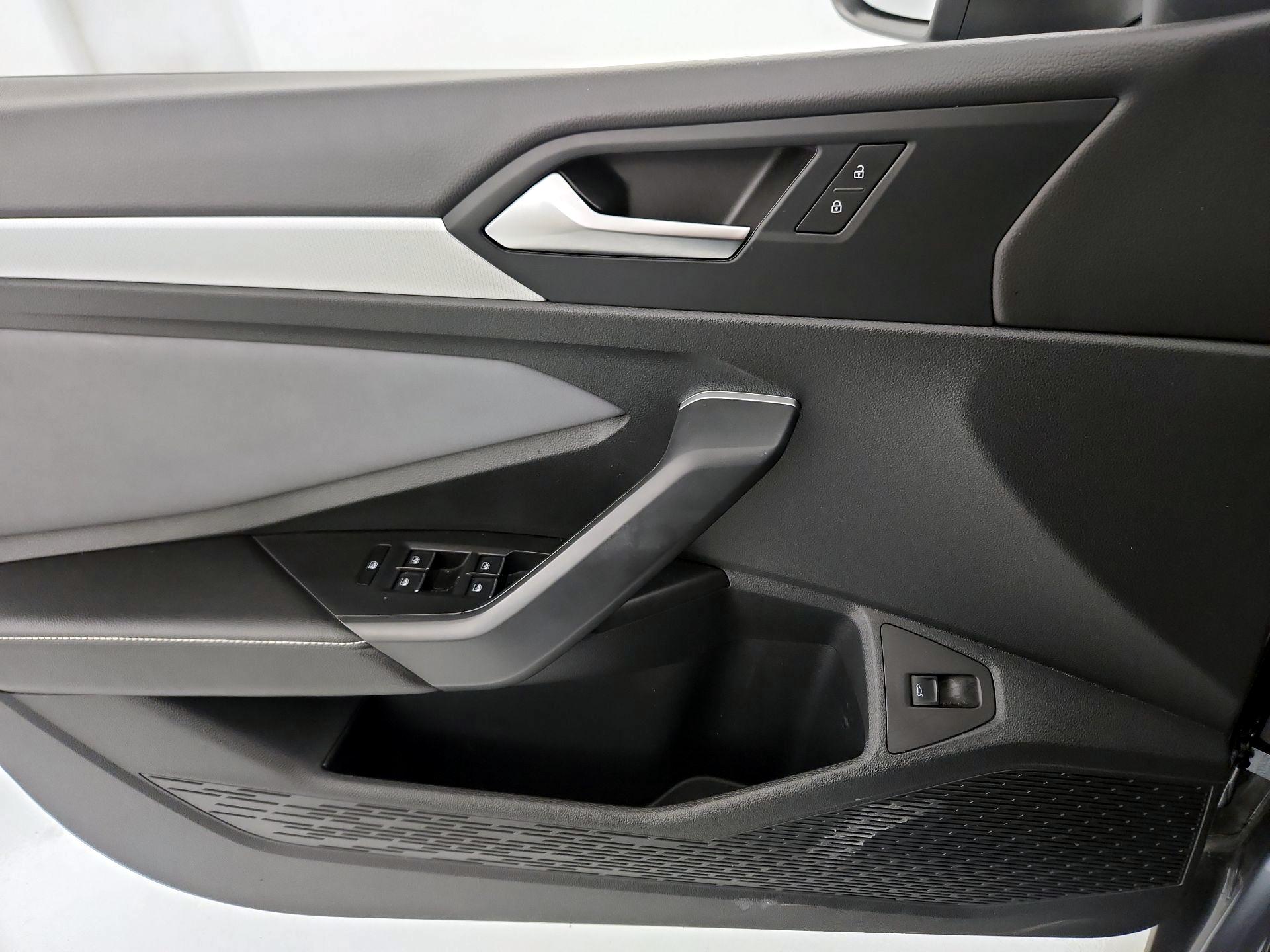 Thumbnail: 2025 Volkswagen Jetta - 12