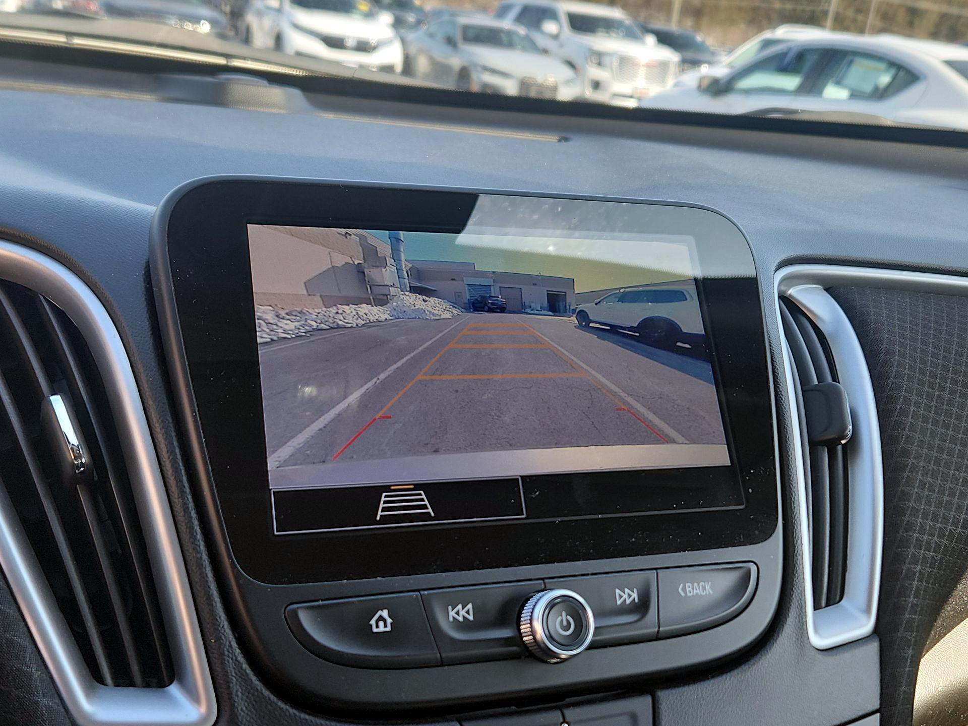 Thumbnail: 2024 Chevrolet Malibu - 12