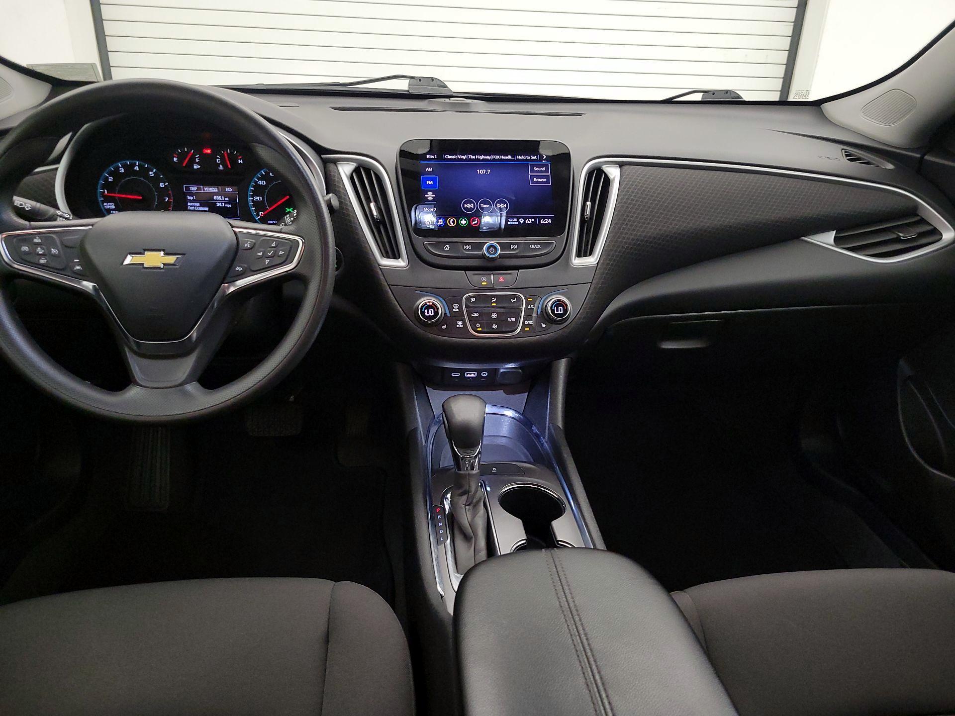 Thumbnail: 2023 Chevrolet Malibu - 9