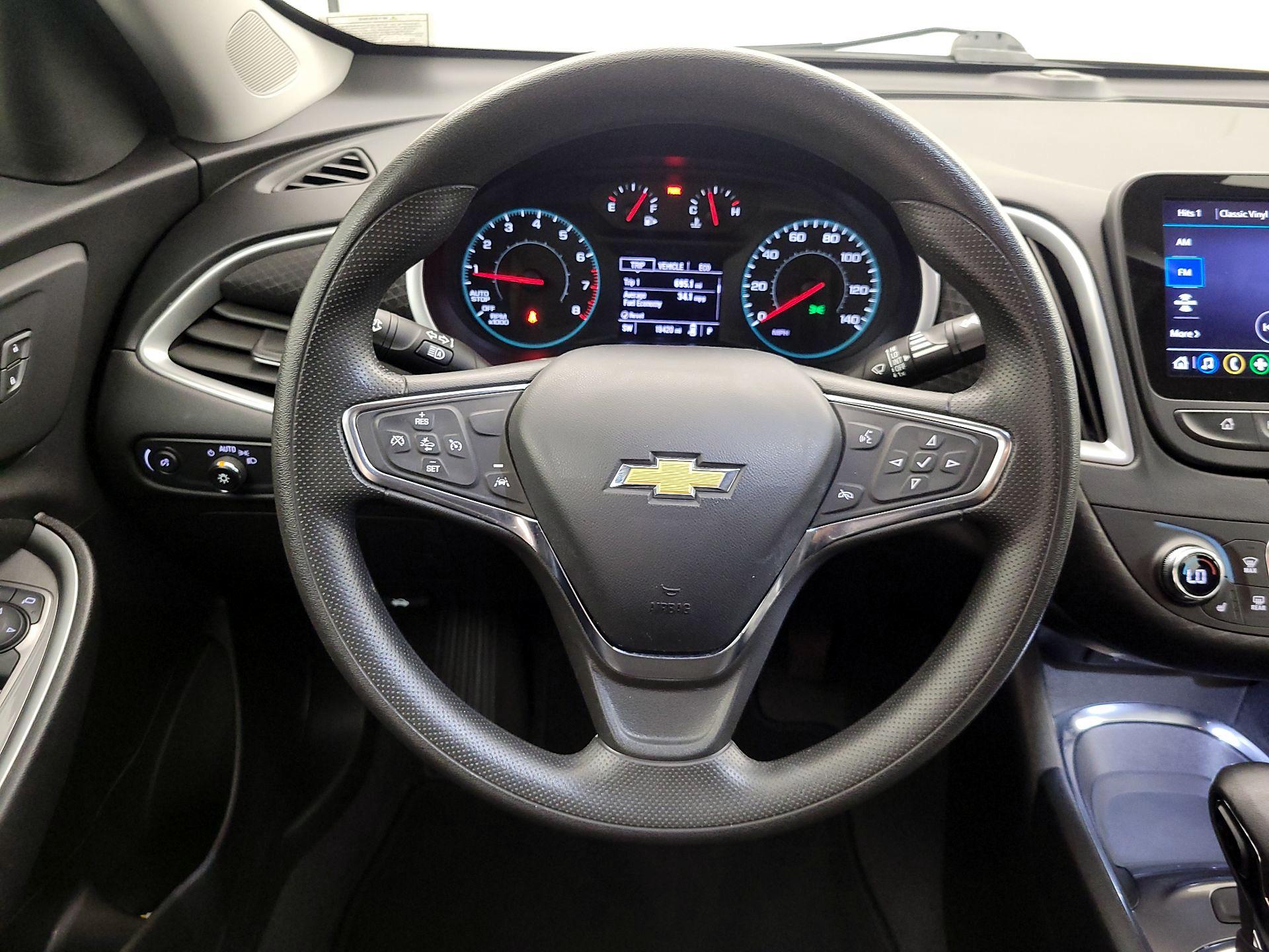 Thumbnail: 2023 Chevrolet Malibu - 10