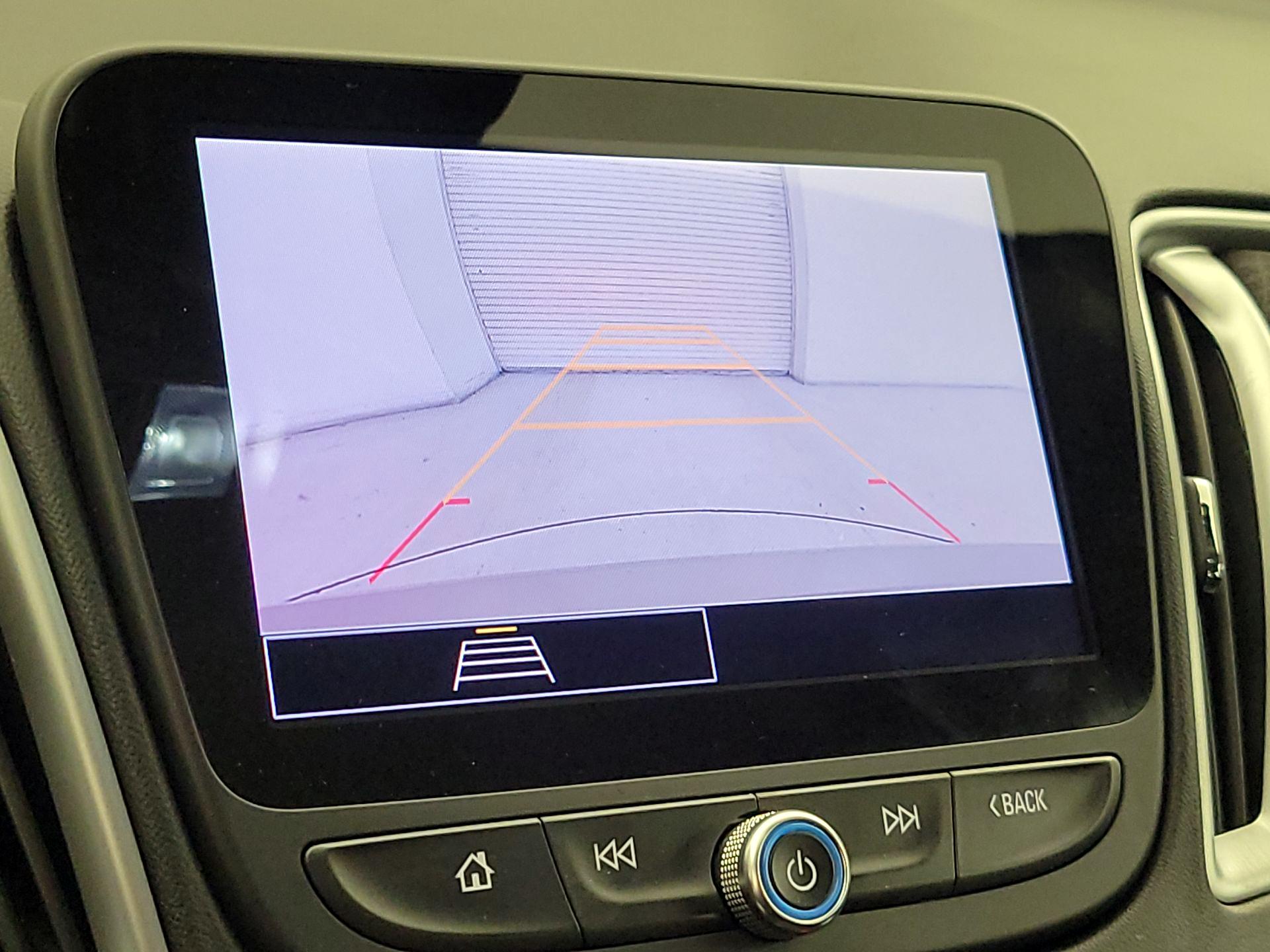 Thumbnail: 2023 Chevrolet Malibu - 14