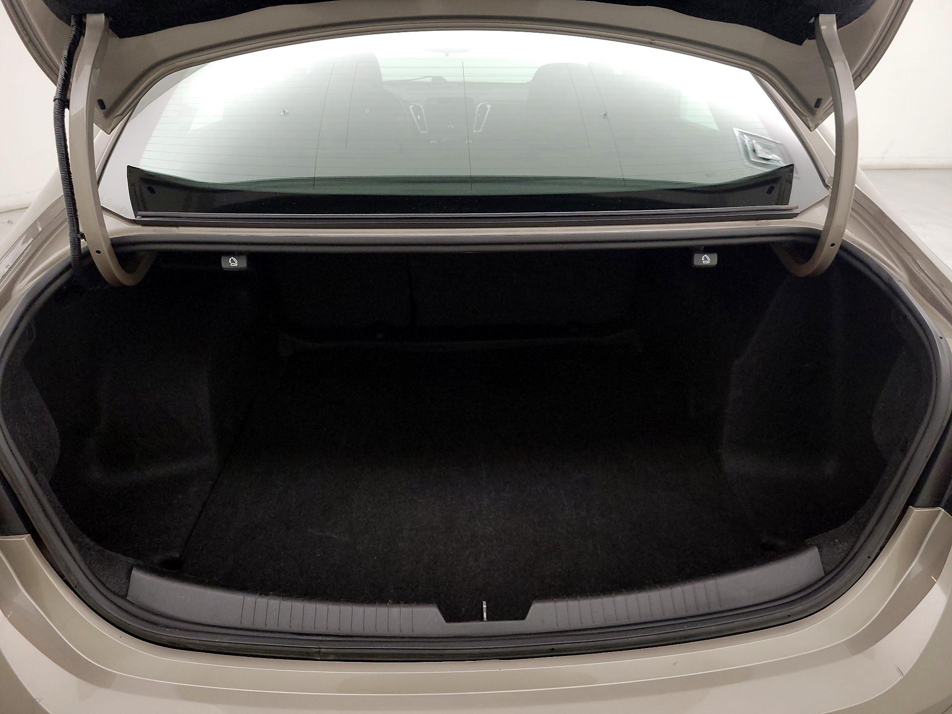 Thumbnail: 2023 Chevrolet Malibu - 20