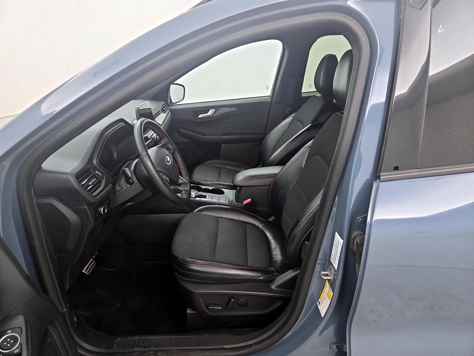 Thumbnail: 2023 Ford Escape - 11