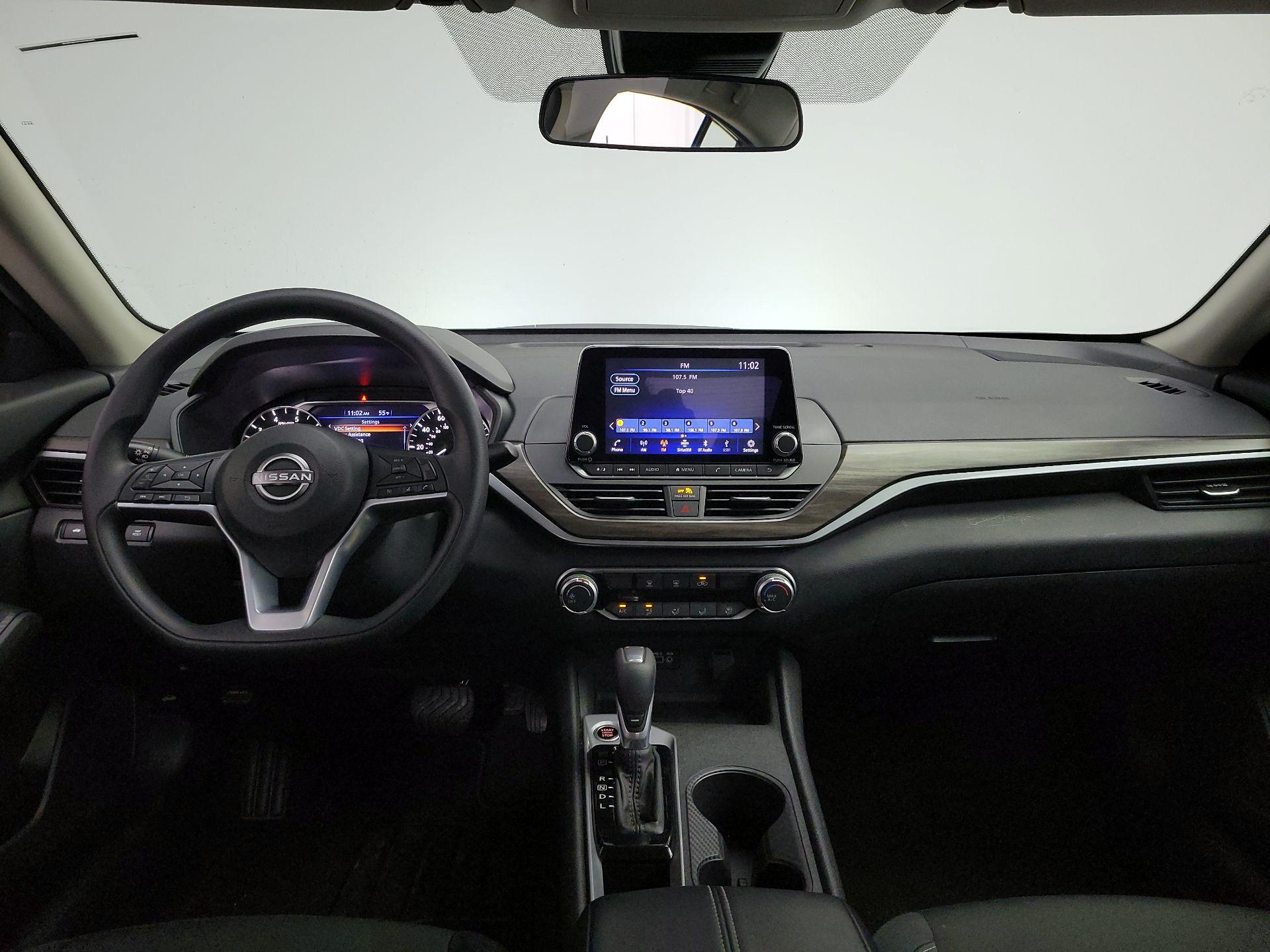 Thumbnail: 2025 Nissan Altima - 9