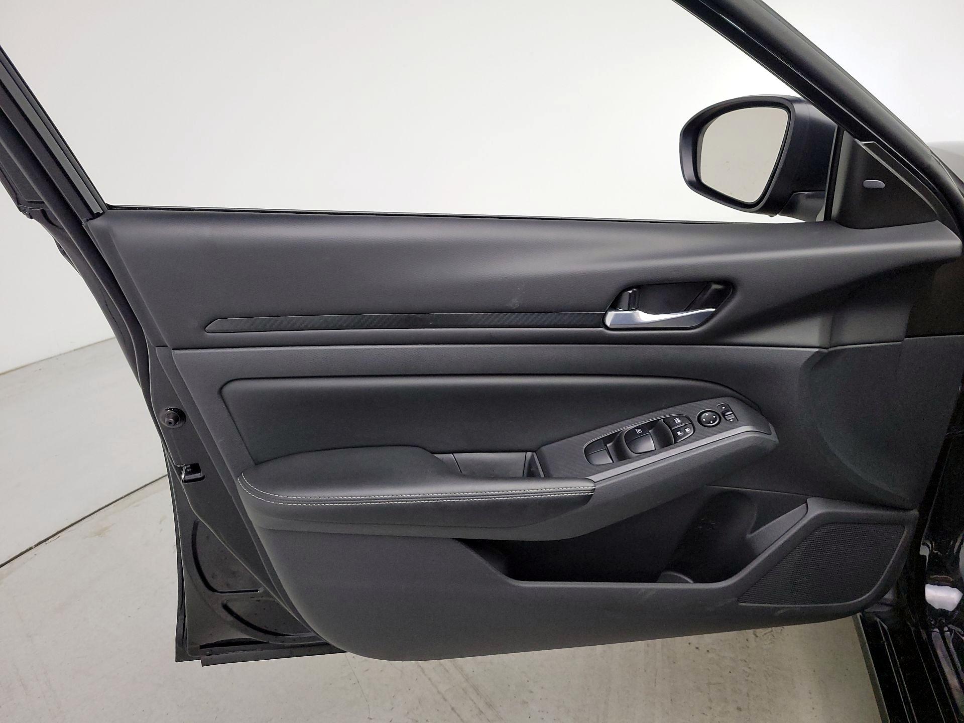 Thumbnail: 2025 Nissan Altima - 12