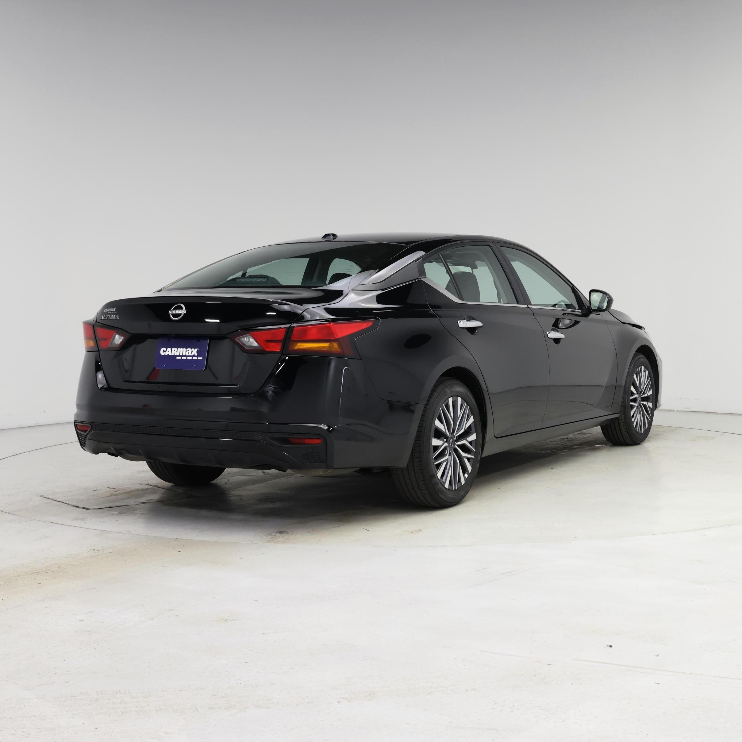 Thumbnail: 2025 Nissan Altima - 8