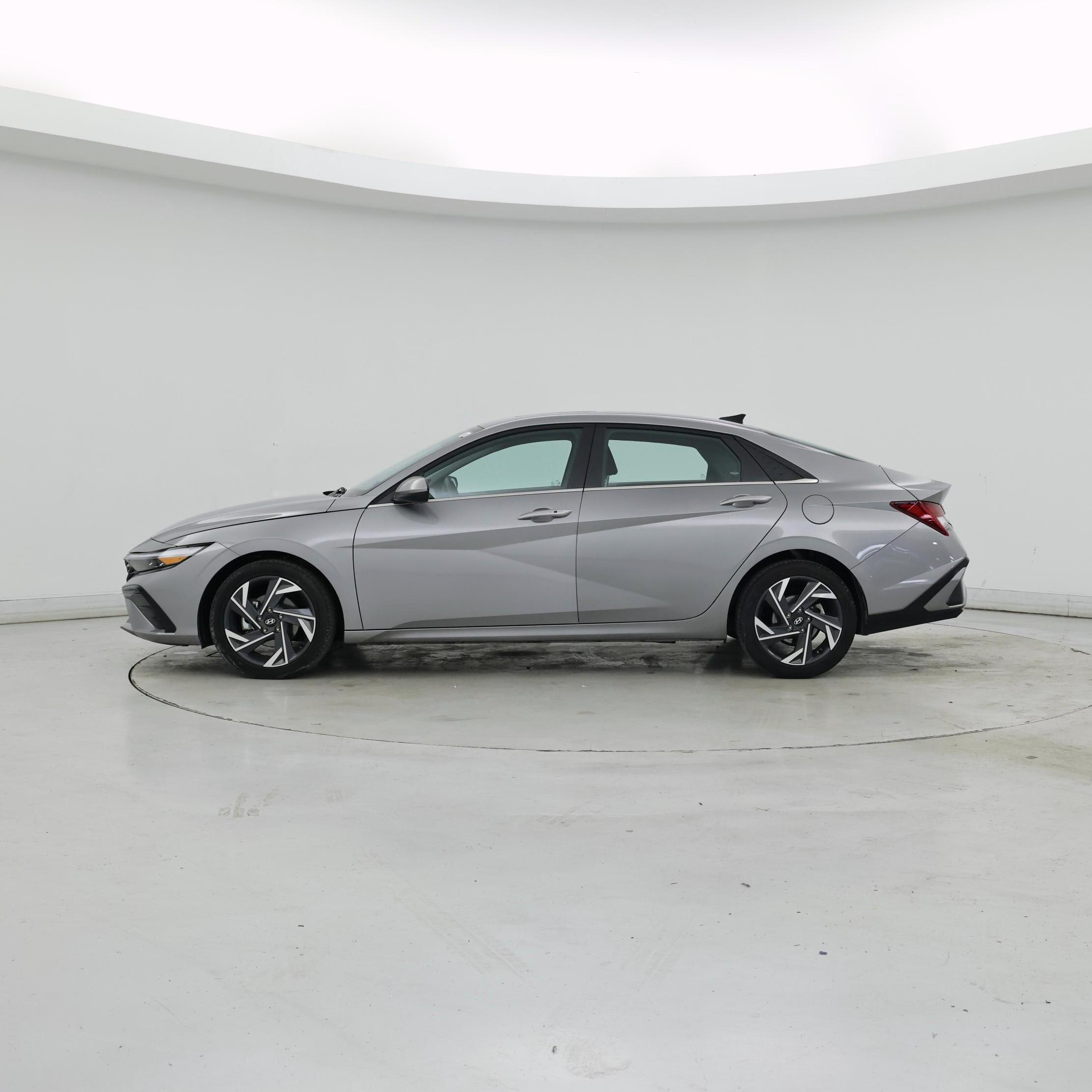 Thumbnail: 2025 Hyundai Elantra - 3