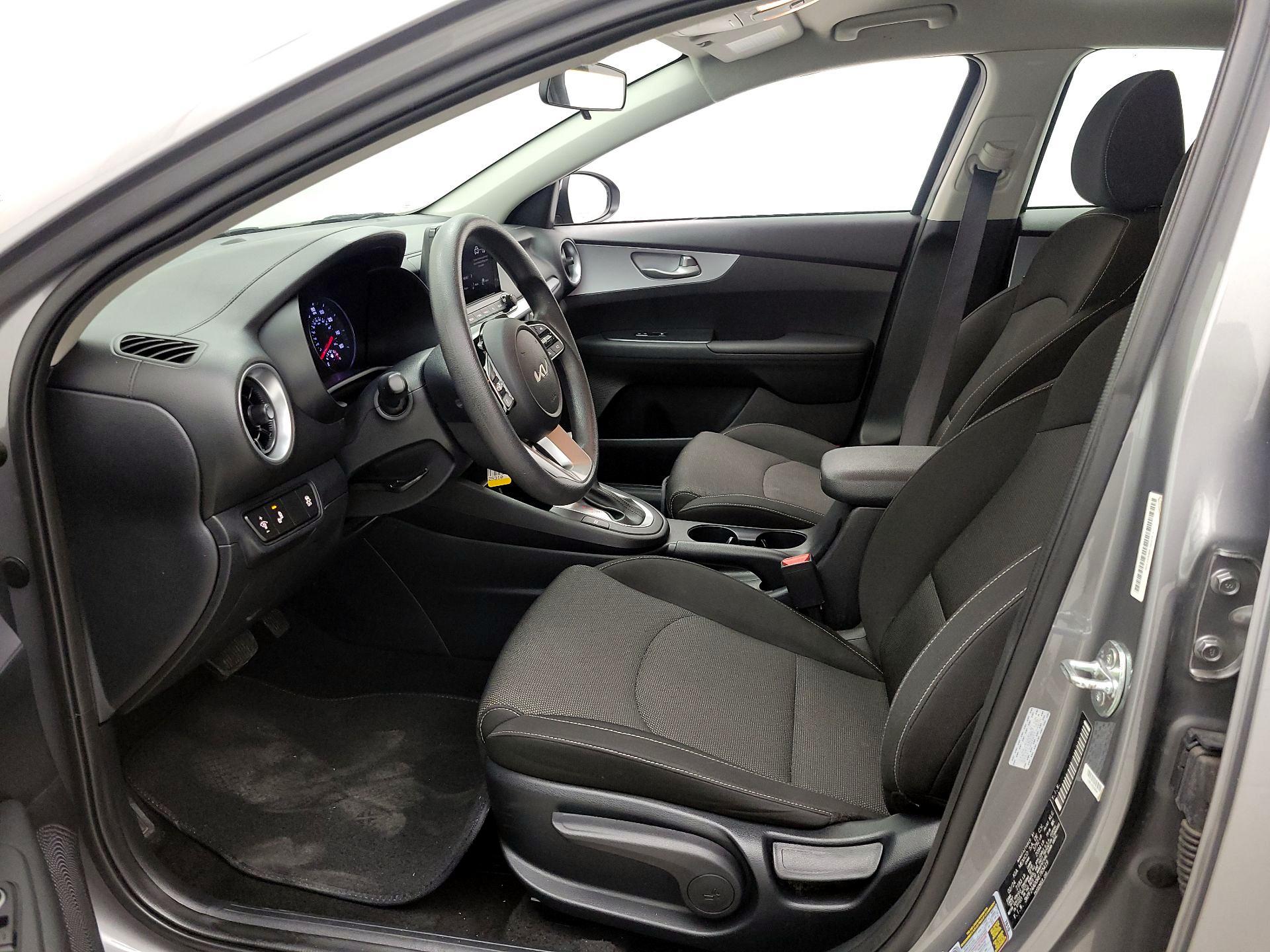 Thumbnail: 2024 Kia Forte - 11