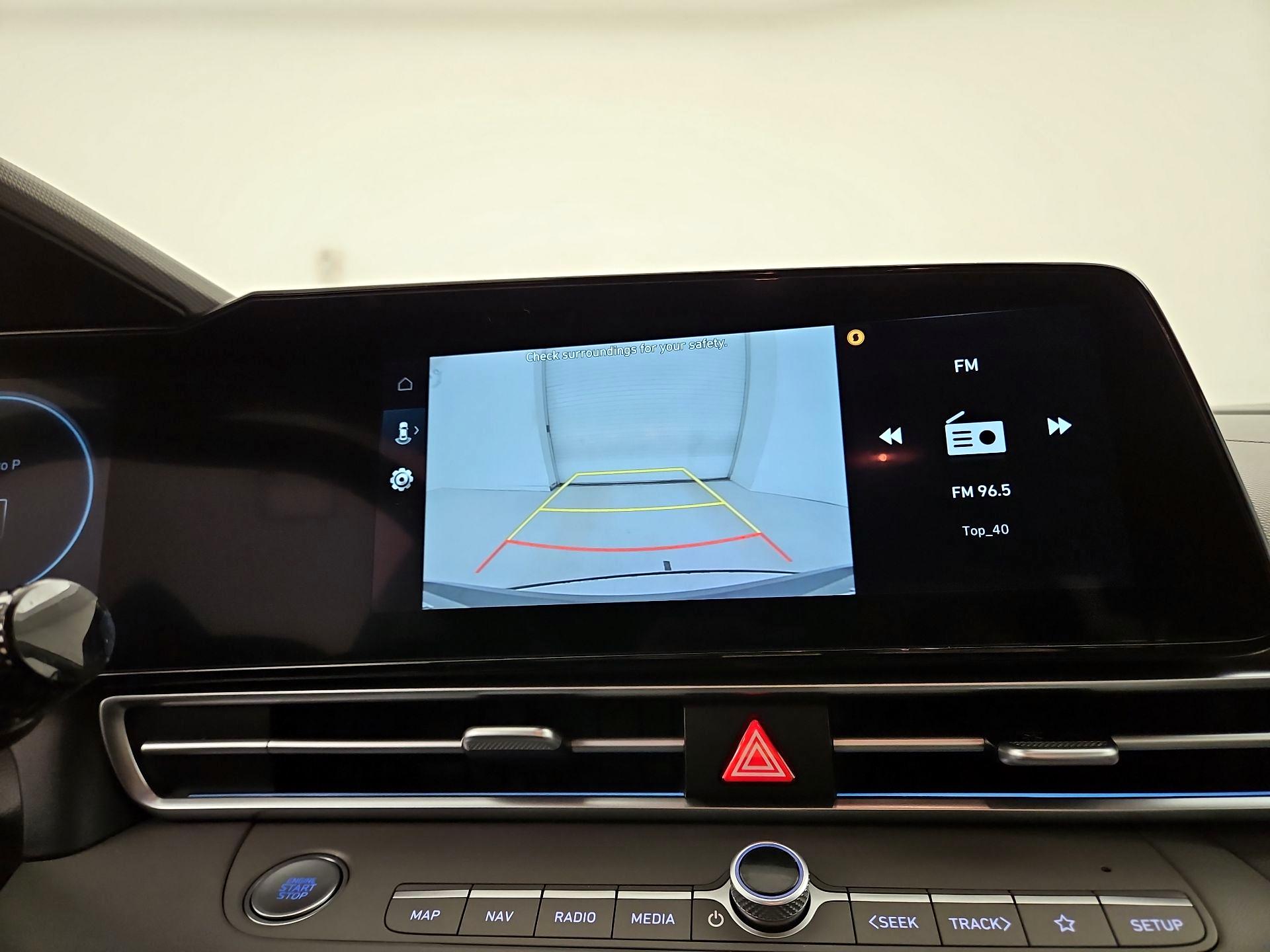 Thumbnail: 2025 Hyundai Elantra - 15