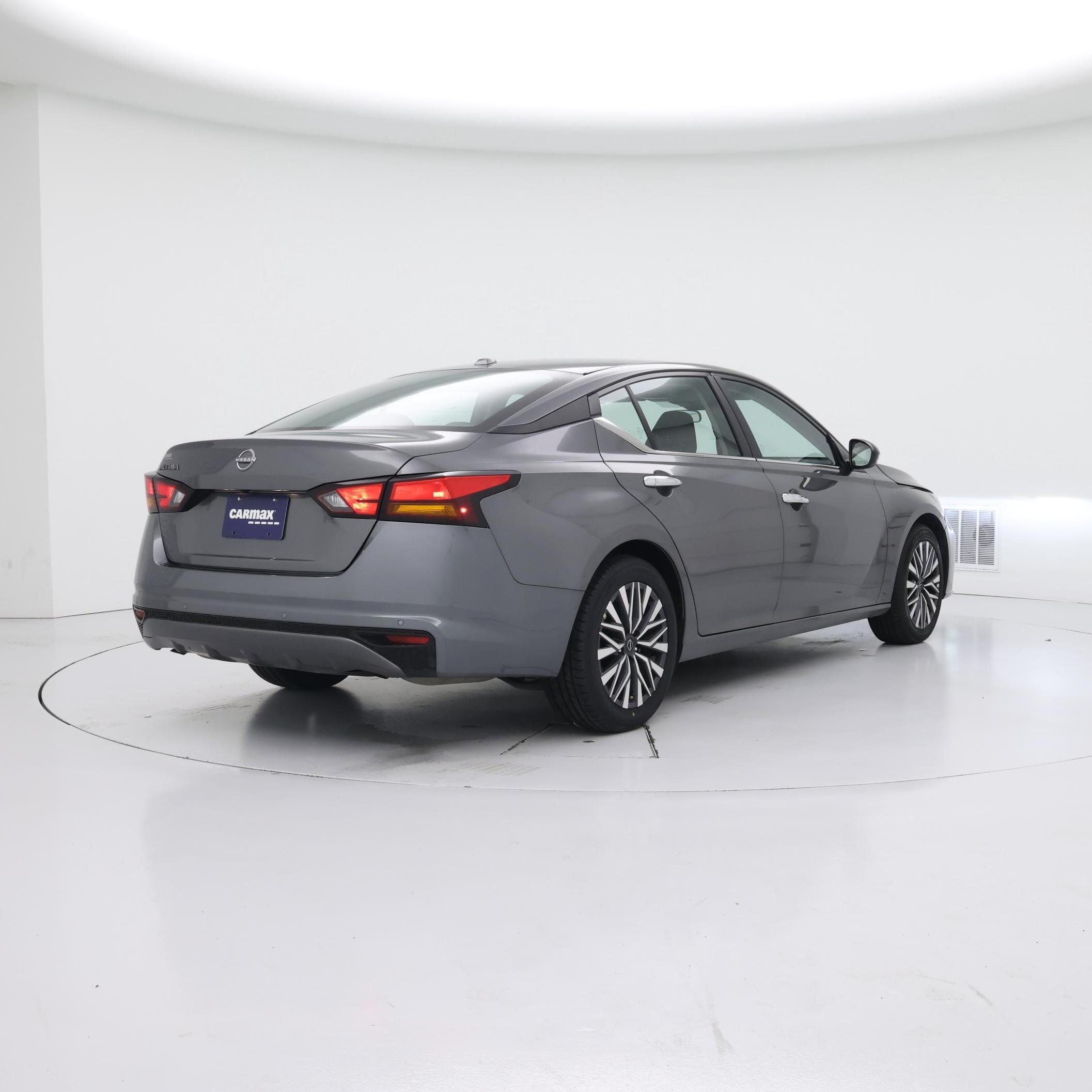 Thumbnail: 2025 Nissan Altima - 8