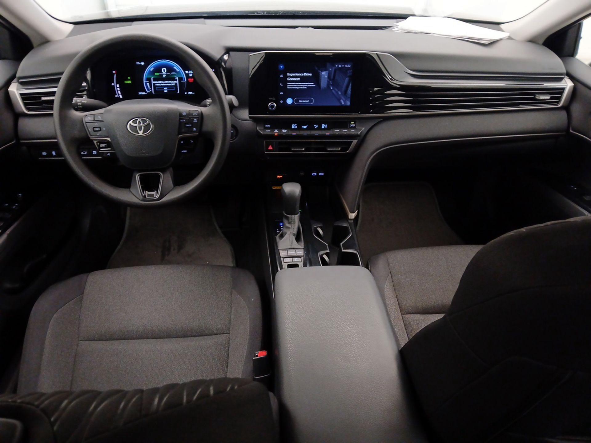 Thumbnail: 2025 Toyota Camry - 9