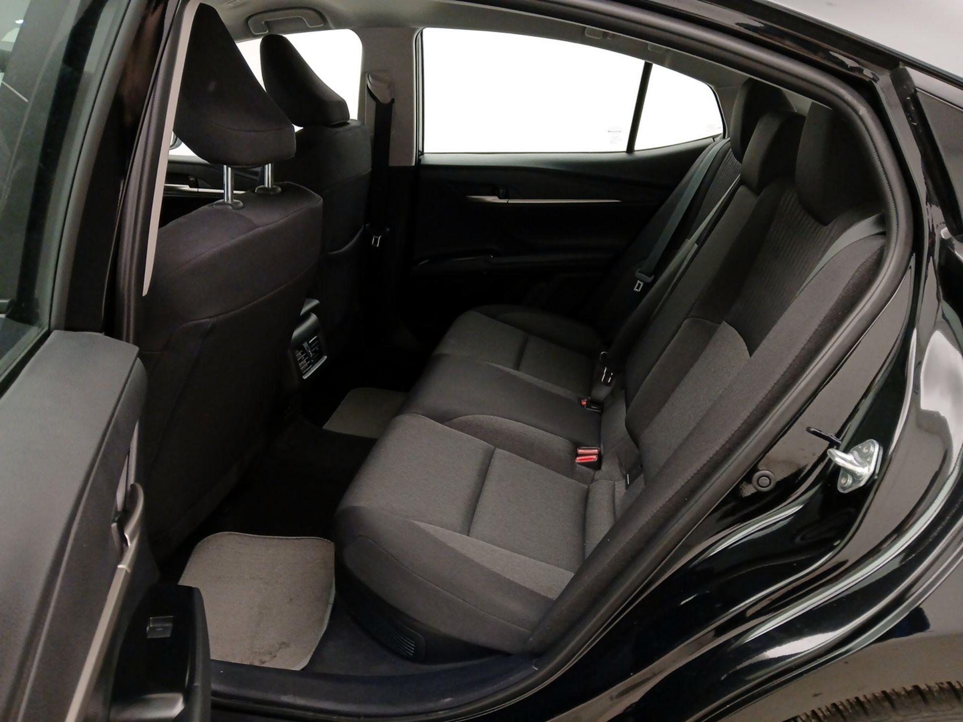 Thumbnail: 2025 Toyota Camry - 19