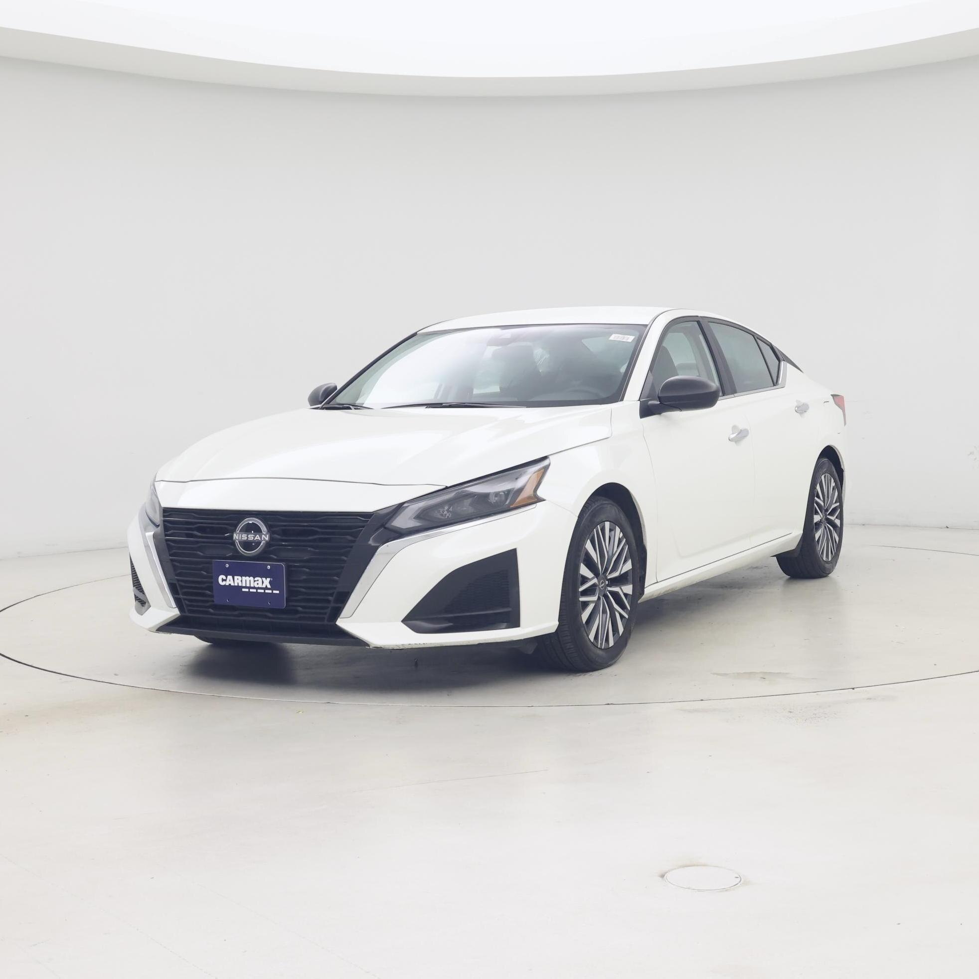 Thumbnail: 2025 Nissan Altima - 4