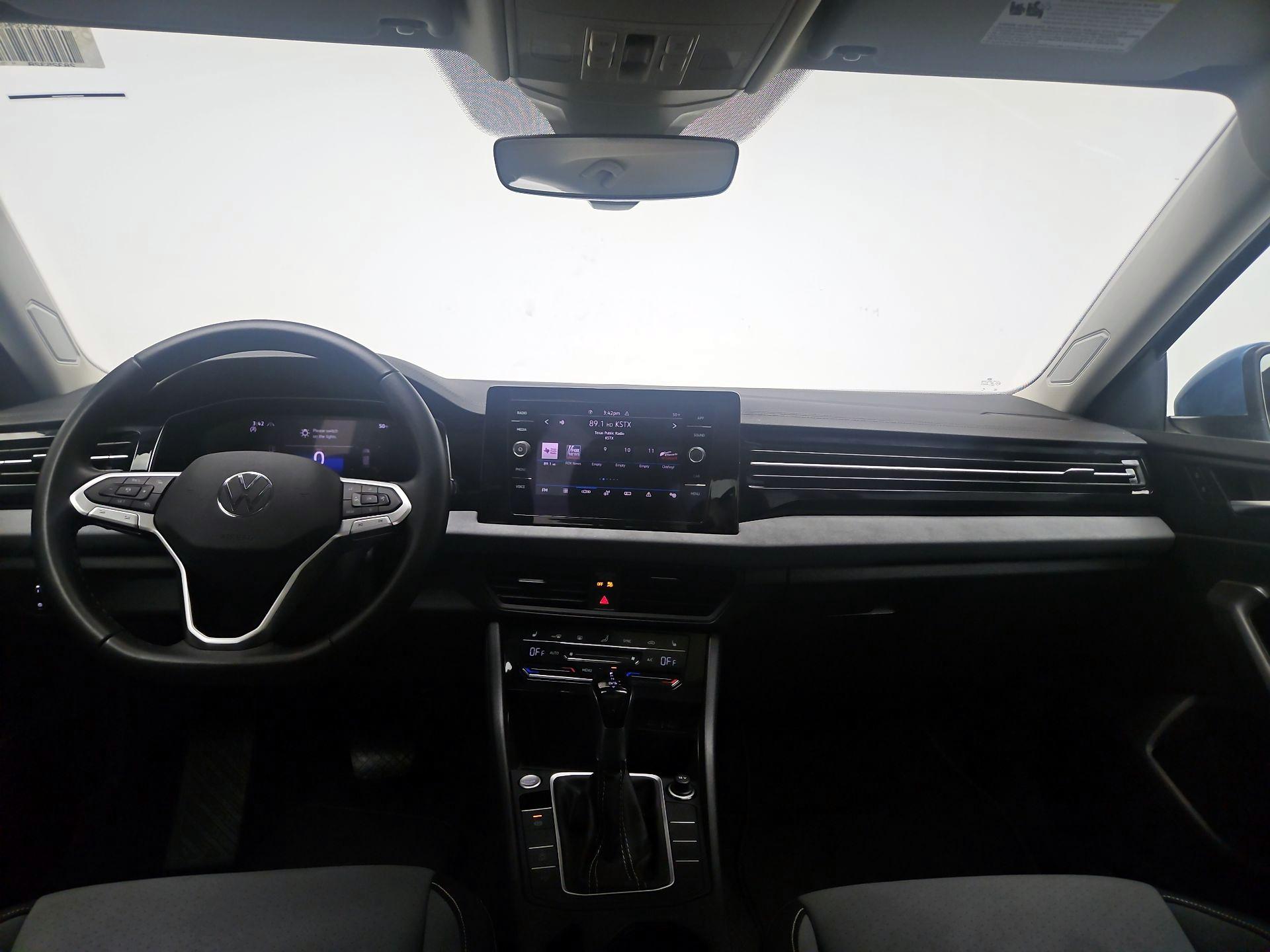 Thumbnail: 2025 Volkswagen Jetta - 9