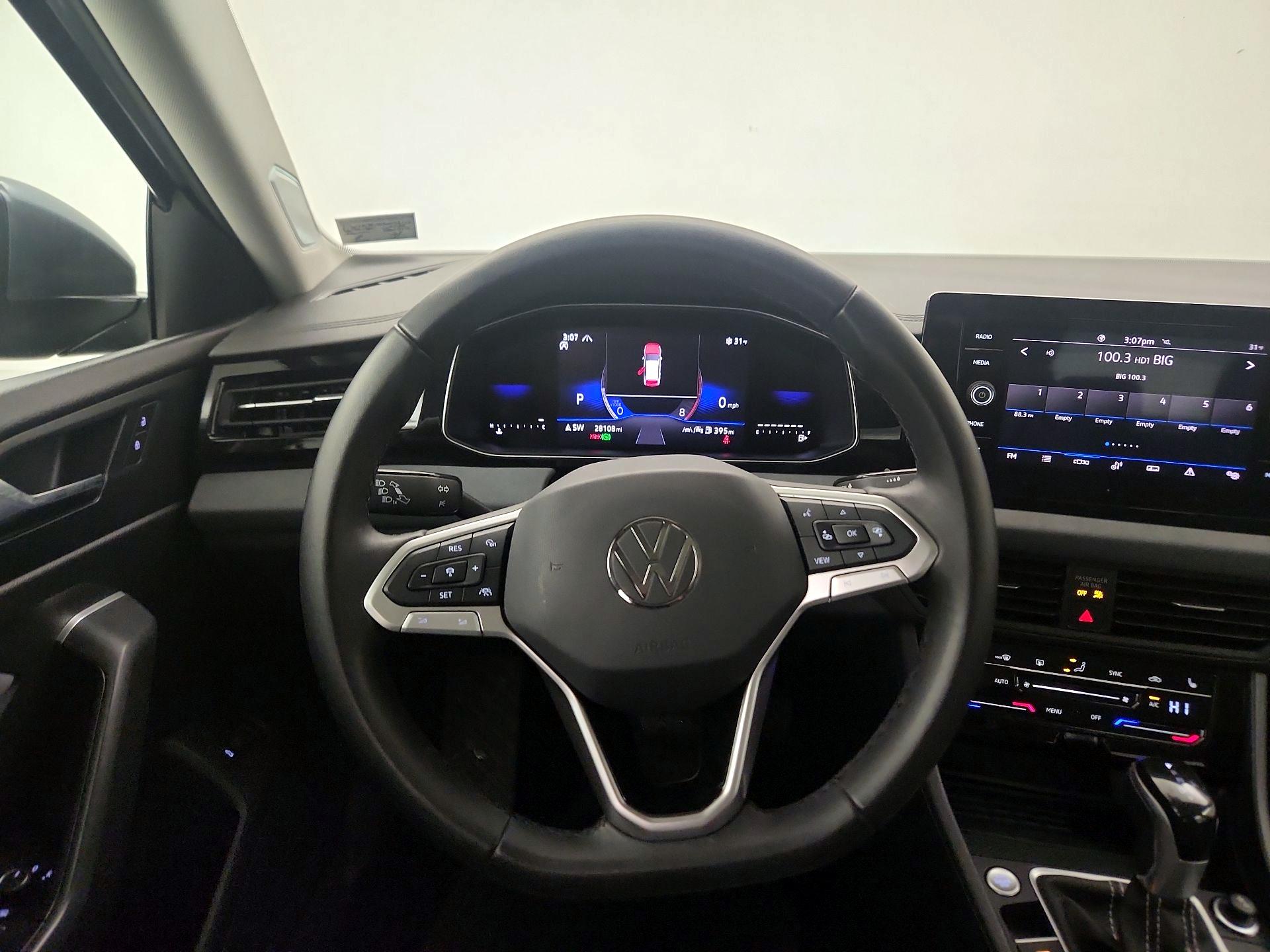 Thumbnail: 2025 Volkswagen Jetta - 10