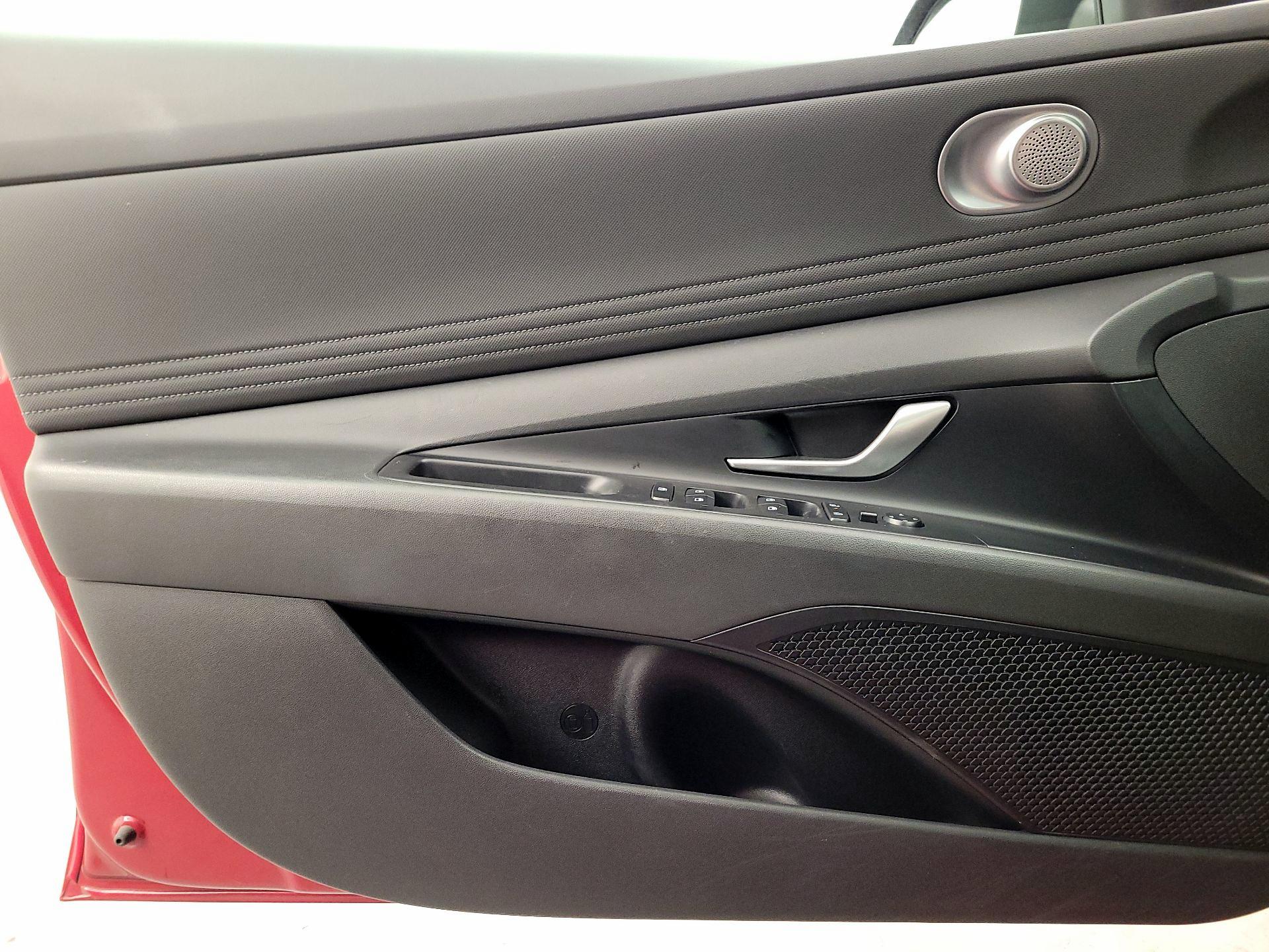 Thumbnail: 2025 Hyundai Elantra - 12