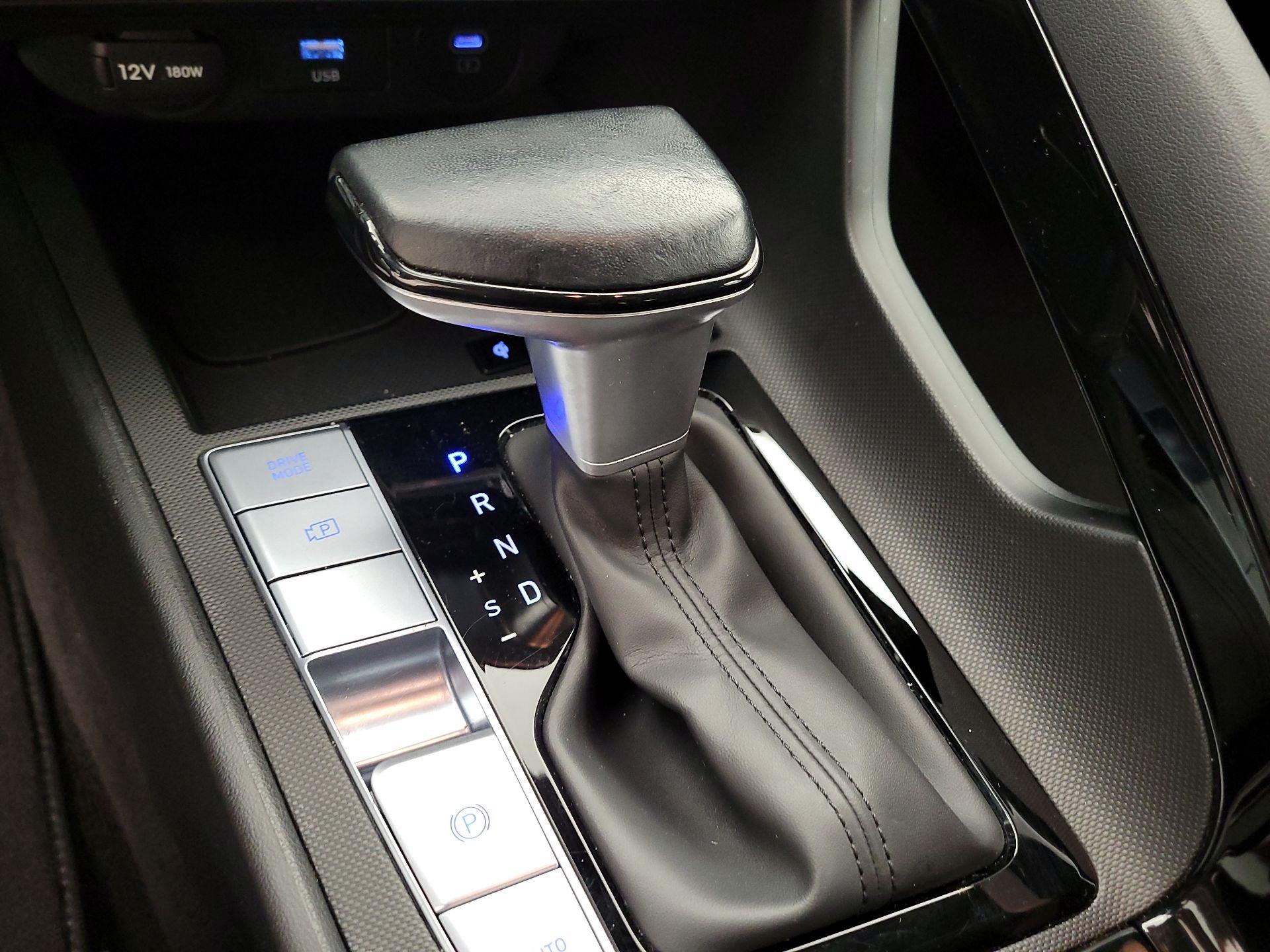 Thumbnail: 2025 Hyundai Elantra - 17