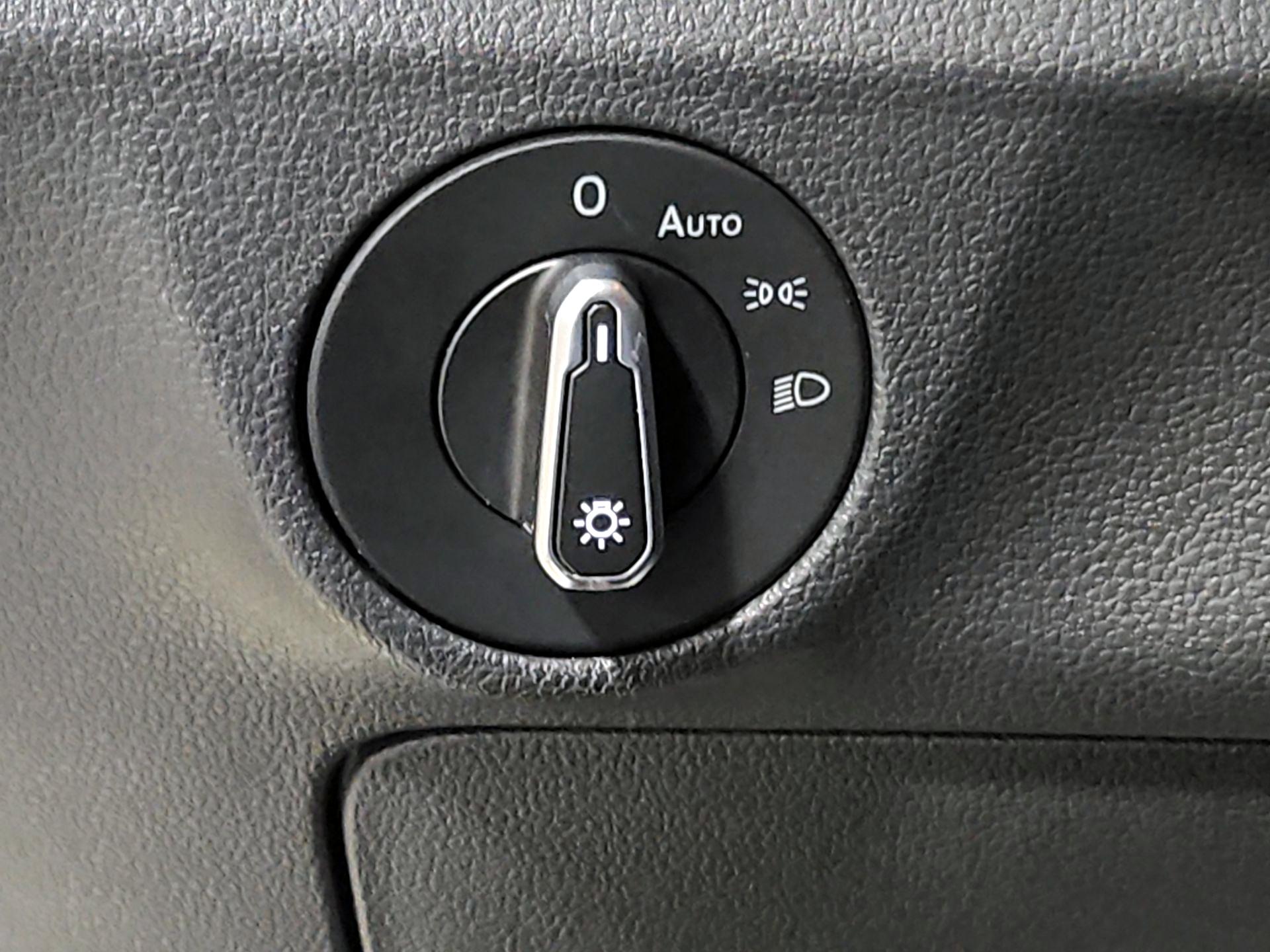 Thumbnail: 2025 Volkswagen Jetta - 11