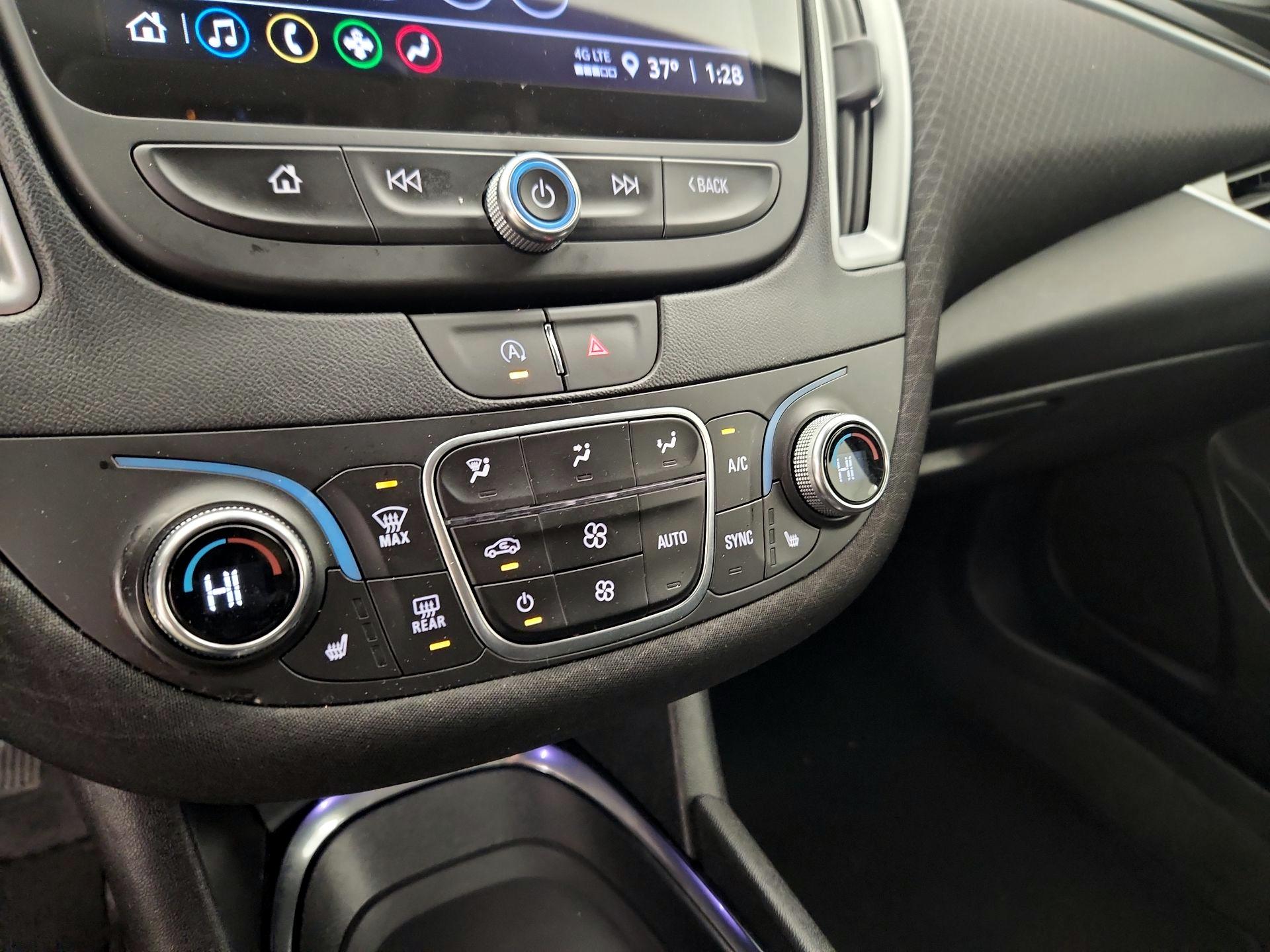 Thumbnail: 2024 Chevrolet Malibu - 16