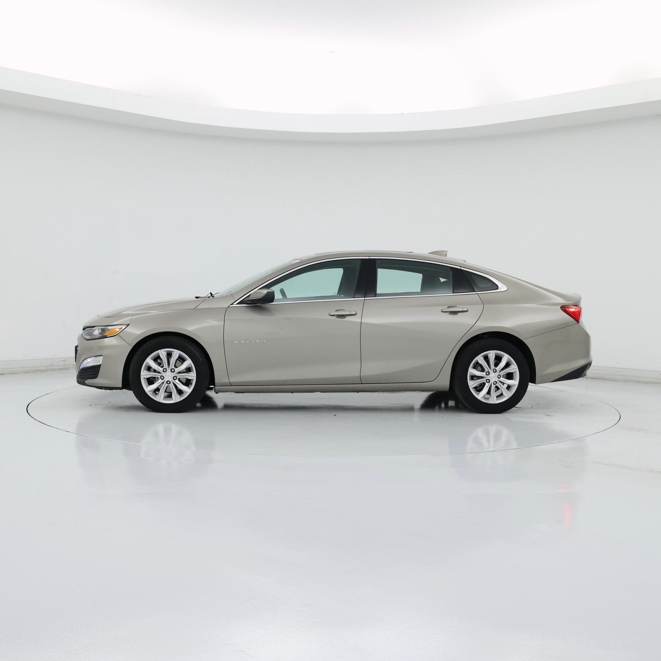 Thumbnail: 2024 Chevrolet Malibu - 3