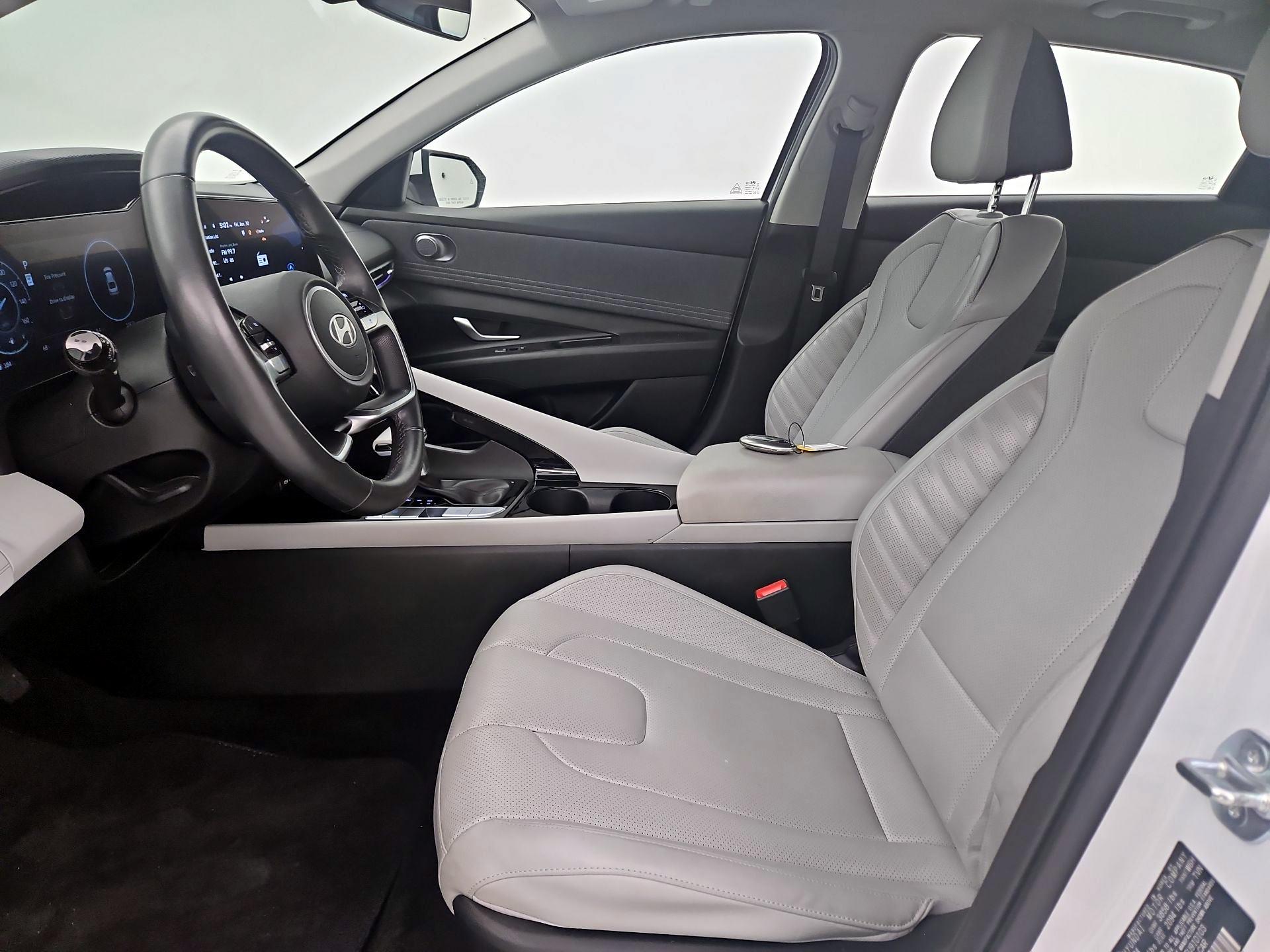 Thumbnail: 2025 Hyundai Elantra - 11