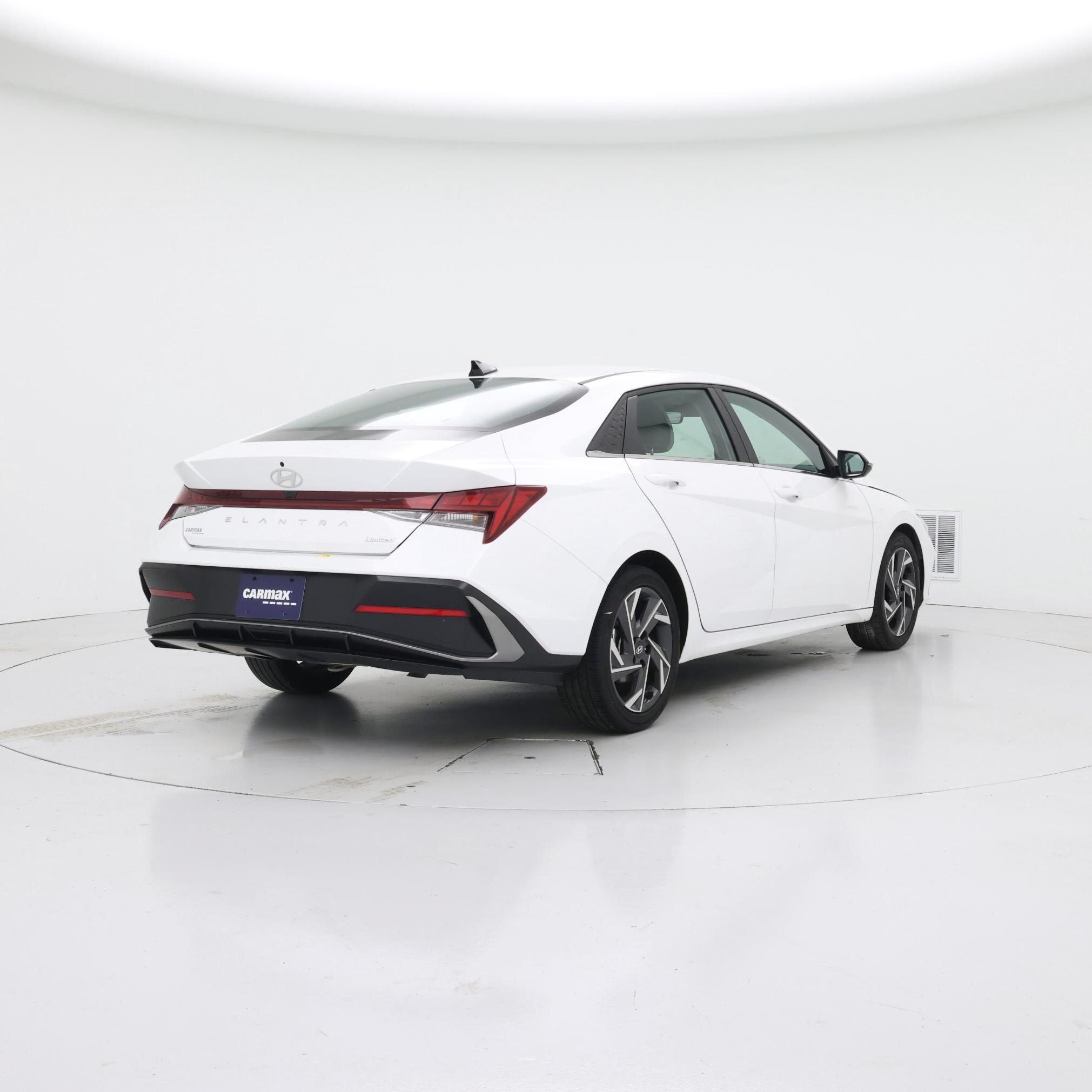 Thumbnail: 2025 Hyundai Elantra - 8