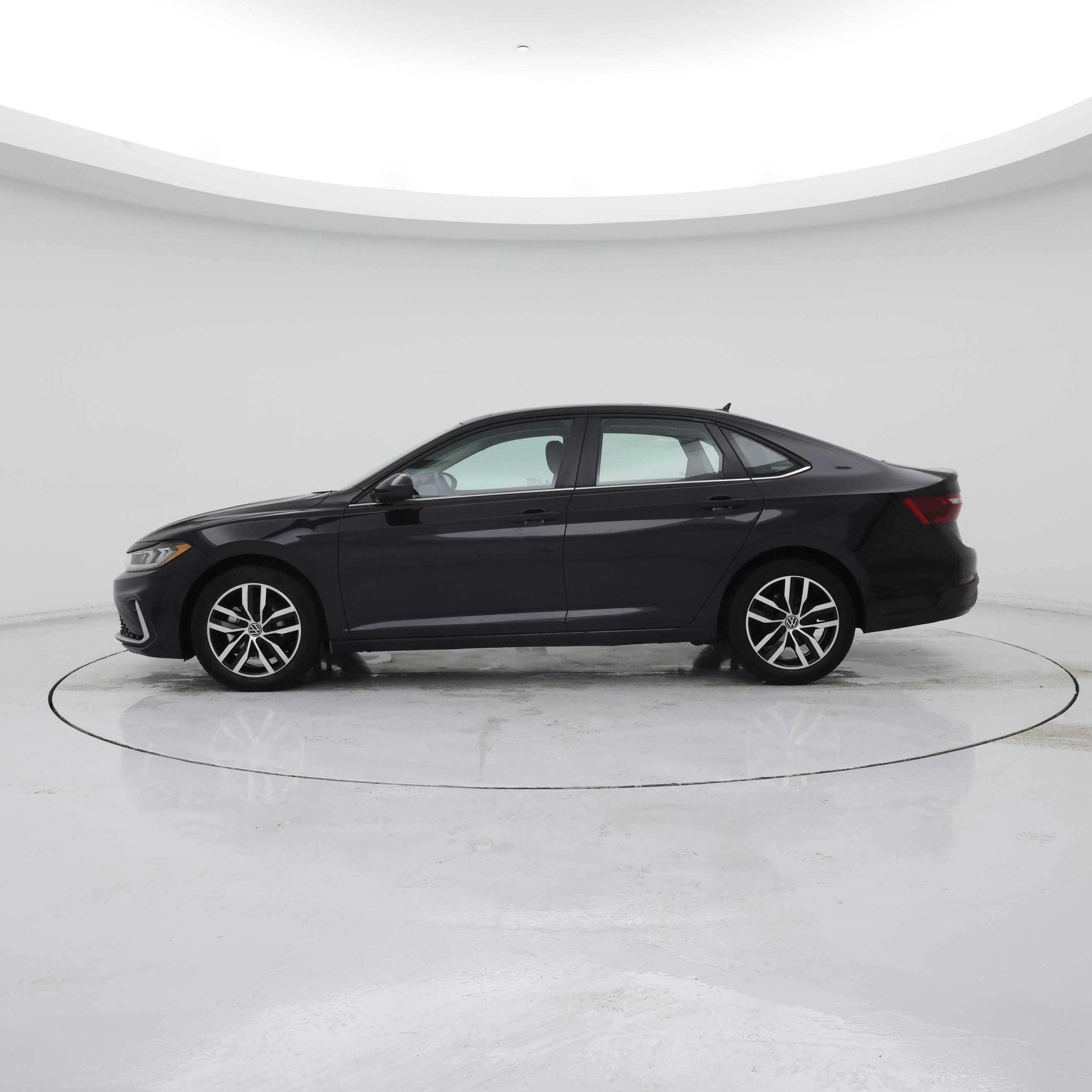 Thumbnail: 2025 Volkswagen Jetta - 3