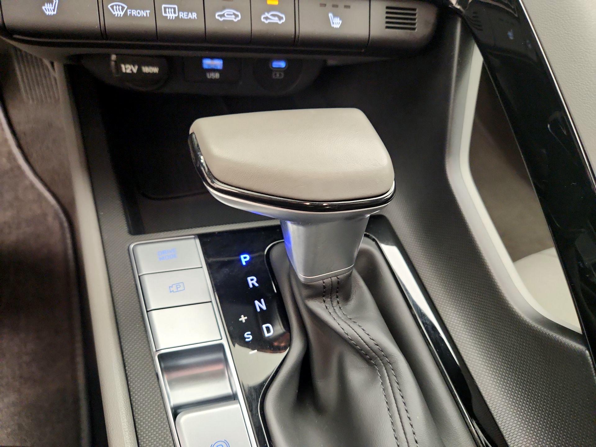 Thumbnail: 2025 Hyundai Elantra - 18