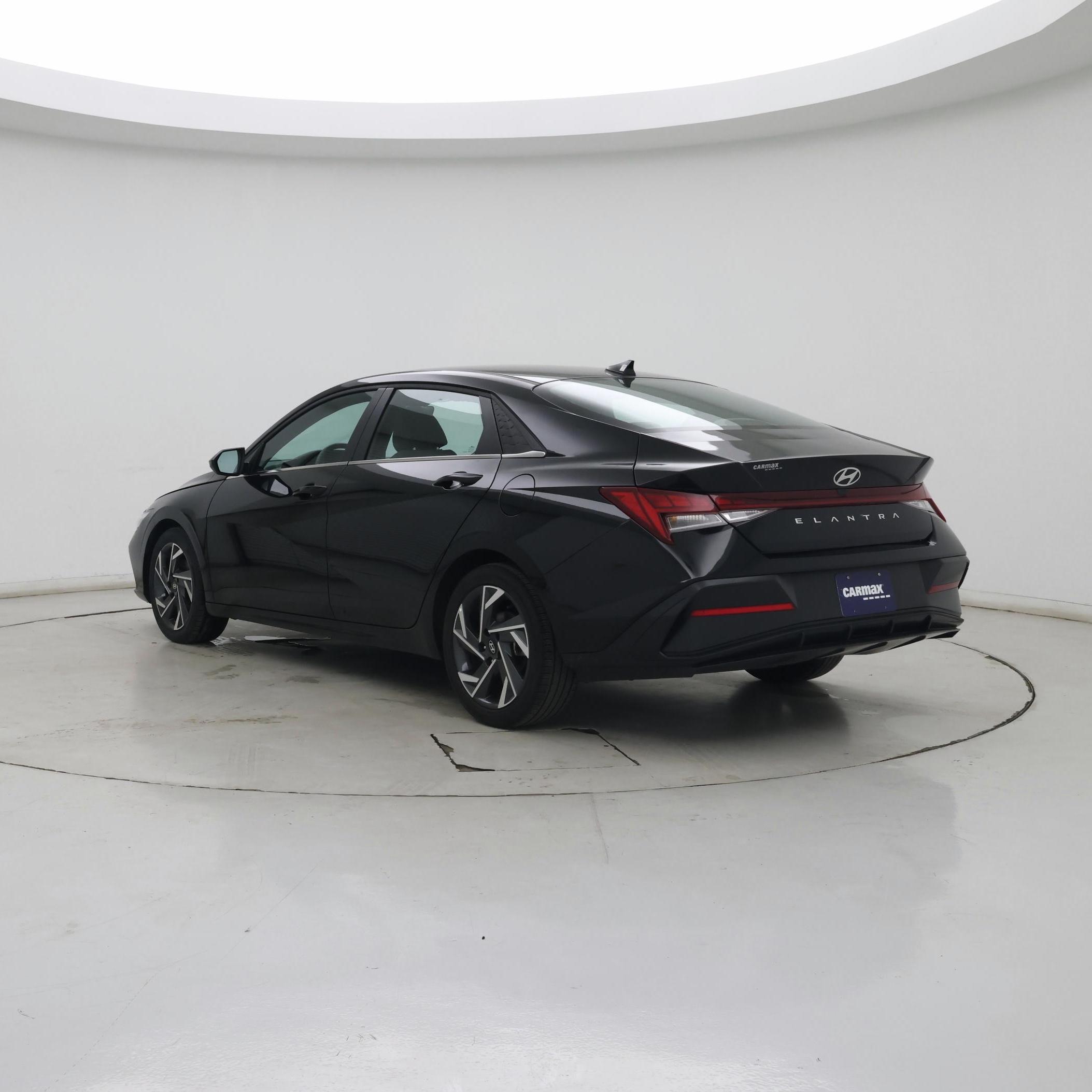 Thumbnail: 2025 Hyundai Elantra - 2