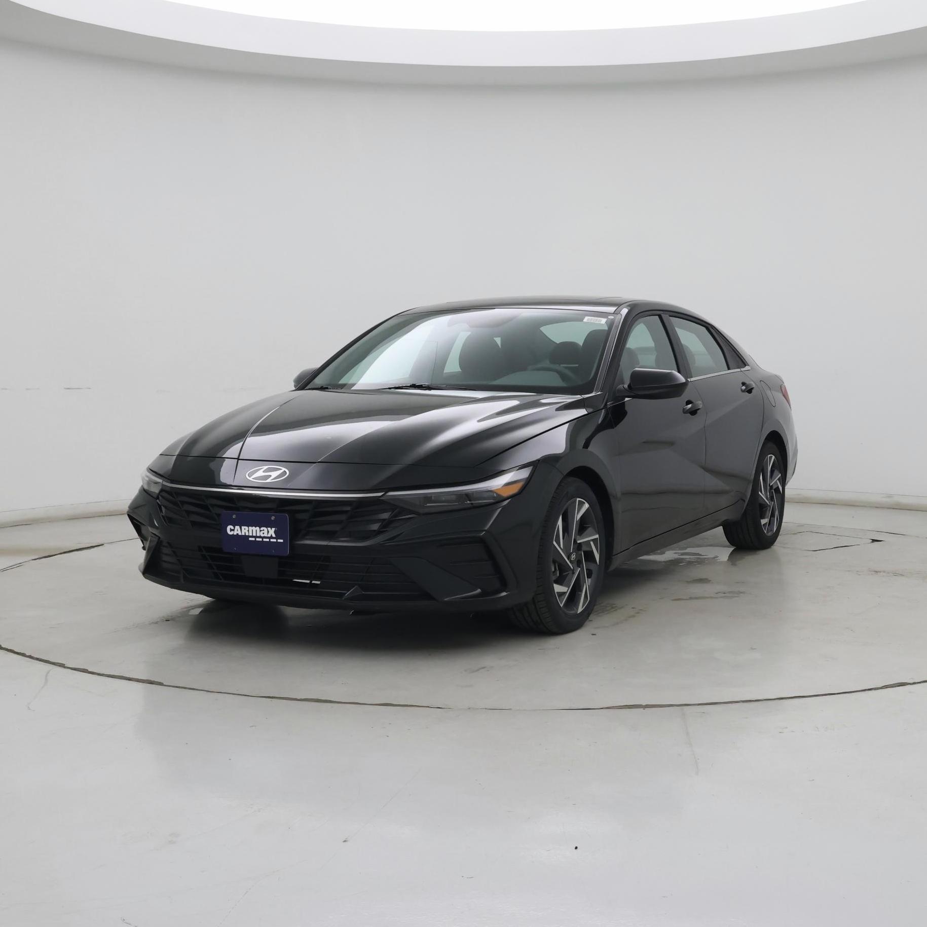 Thumbnail: 2025 Hyundai Elantra - 4