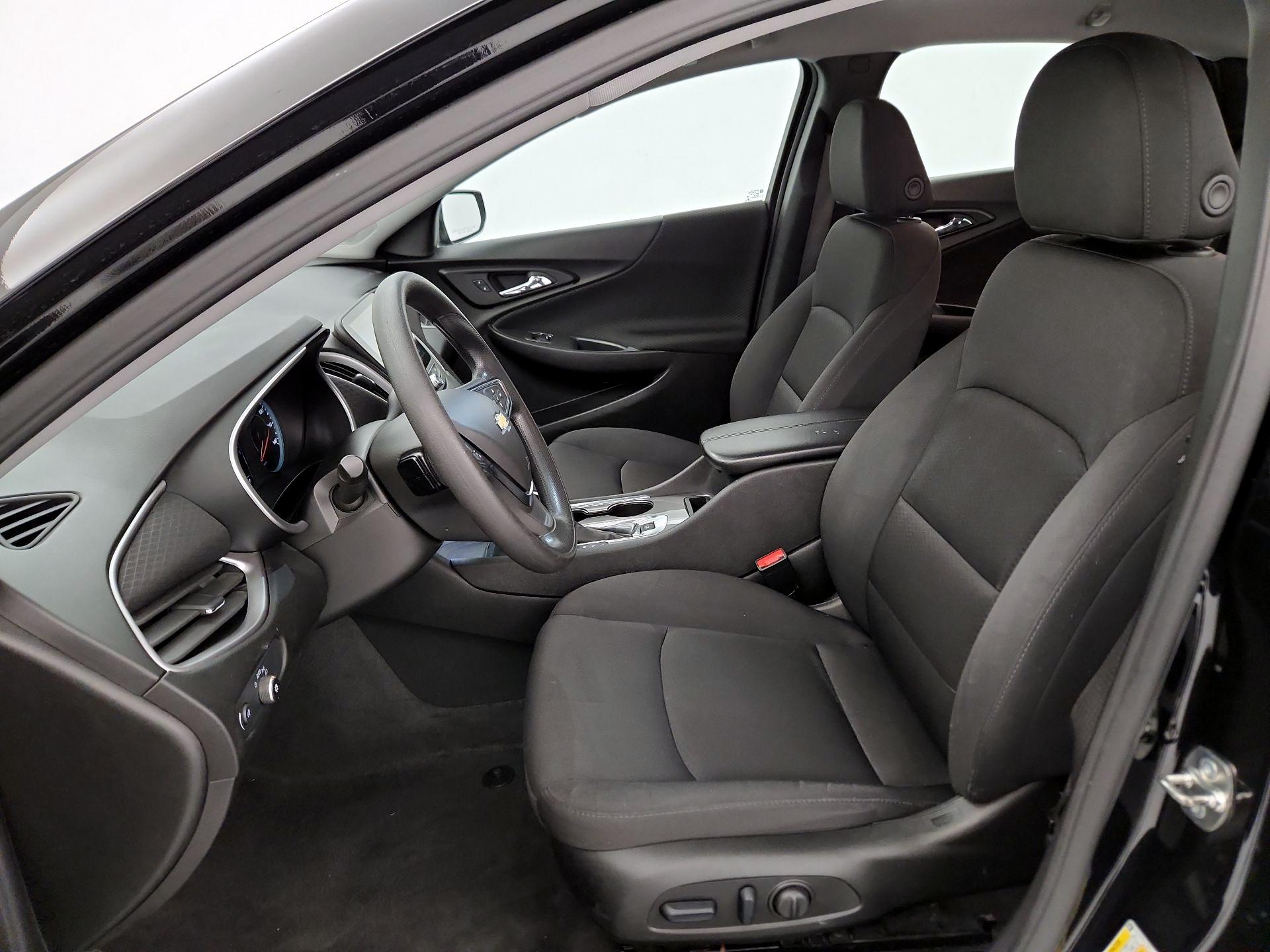 Thumbnail: 2024 Chevrolet Malibu - 11