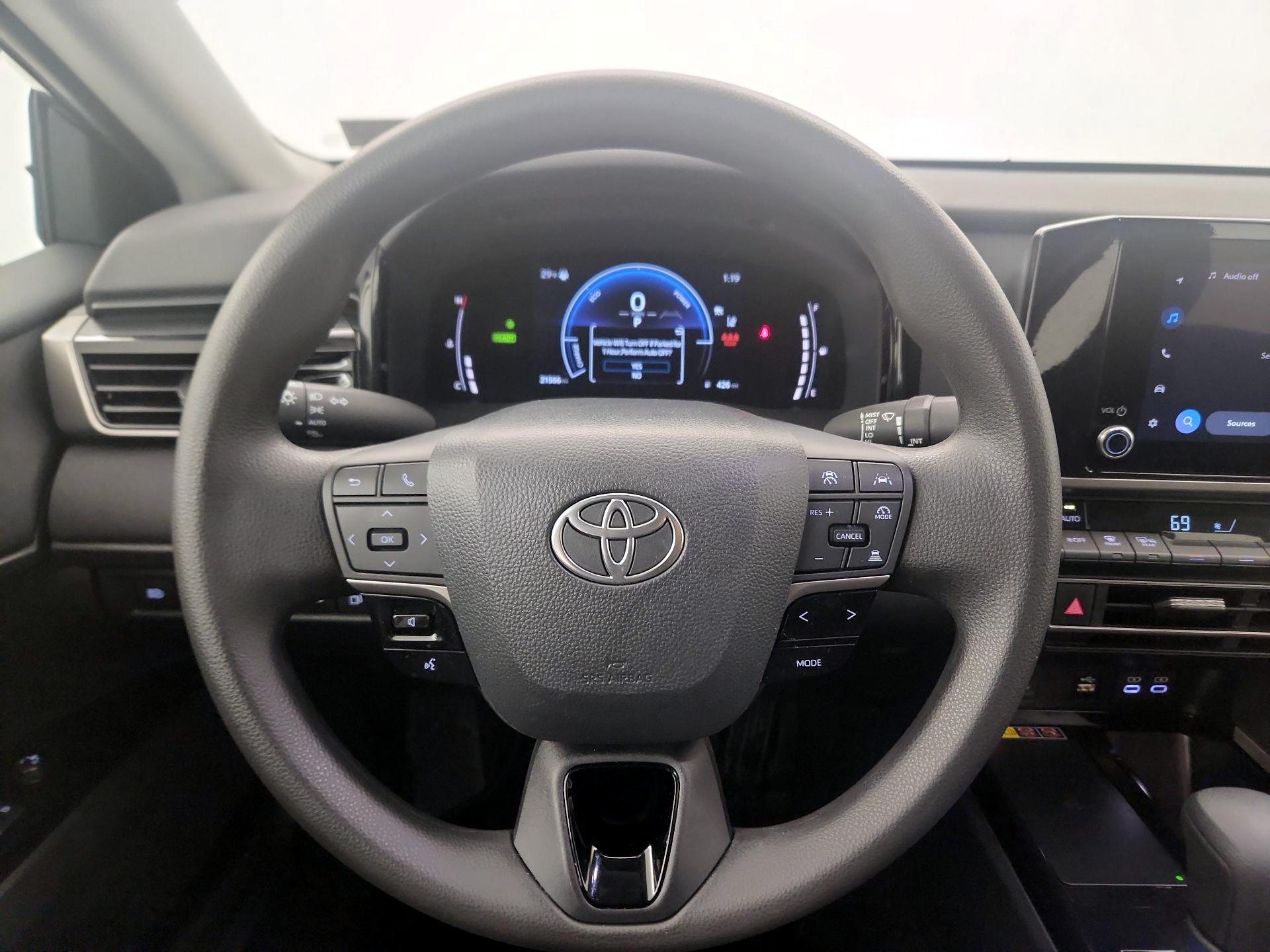 Thumbnail: 2025 Toyota Camry - 10