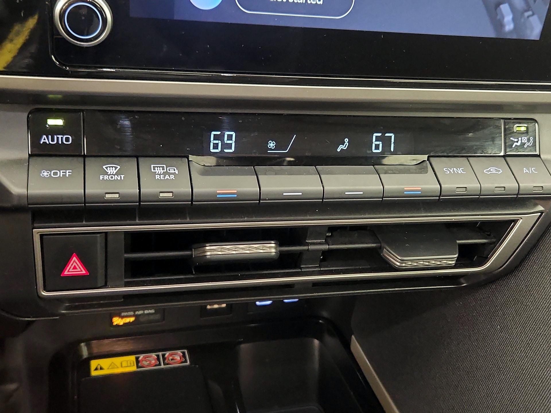 Thumbnail: 2025 Toyota Camry - 16