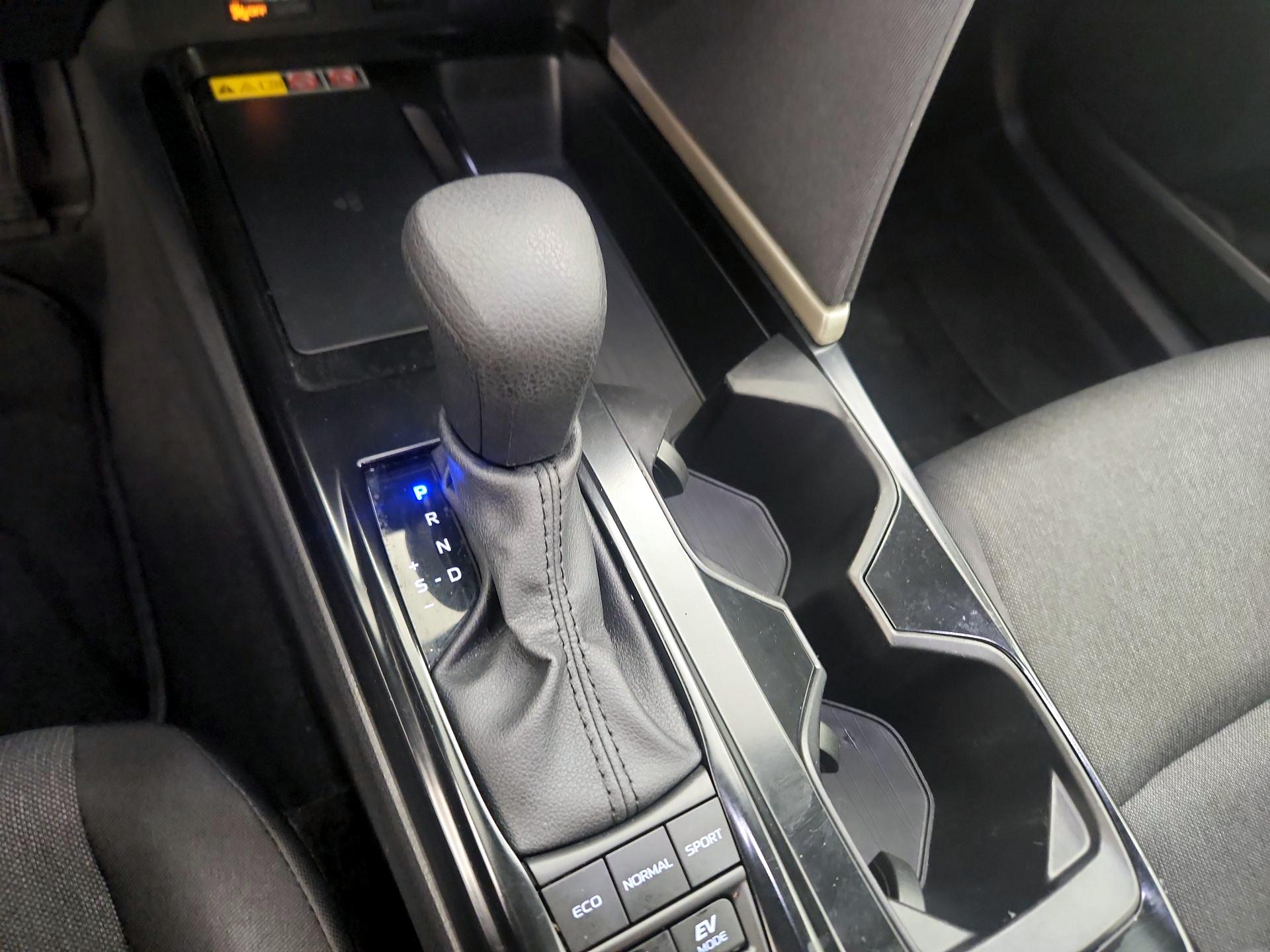 Thumbnail: 2025 Toyota Camry - 17