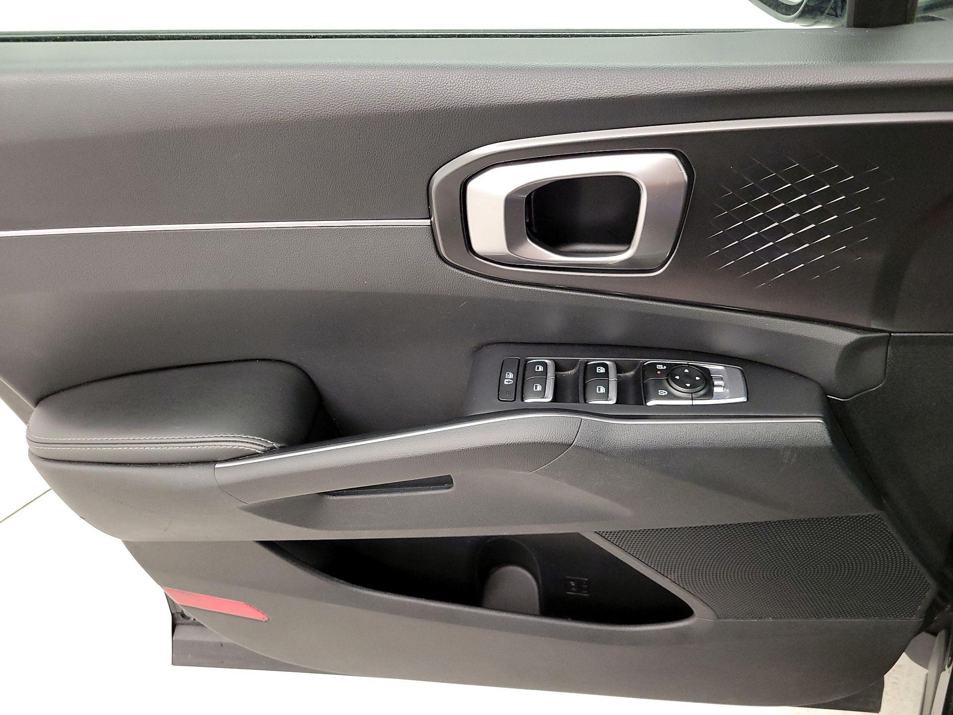 Thumbnail: 2024 Kia Sorento - 12