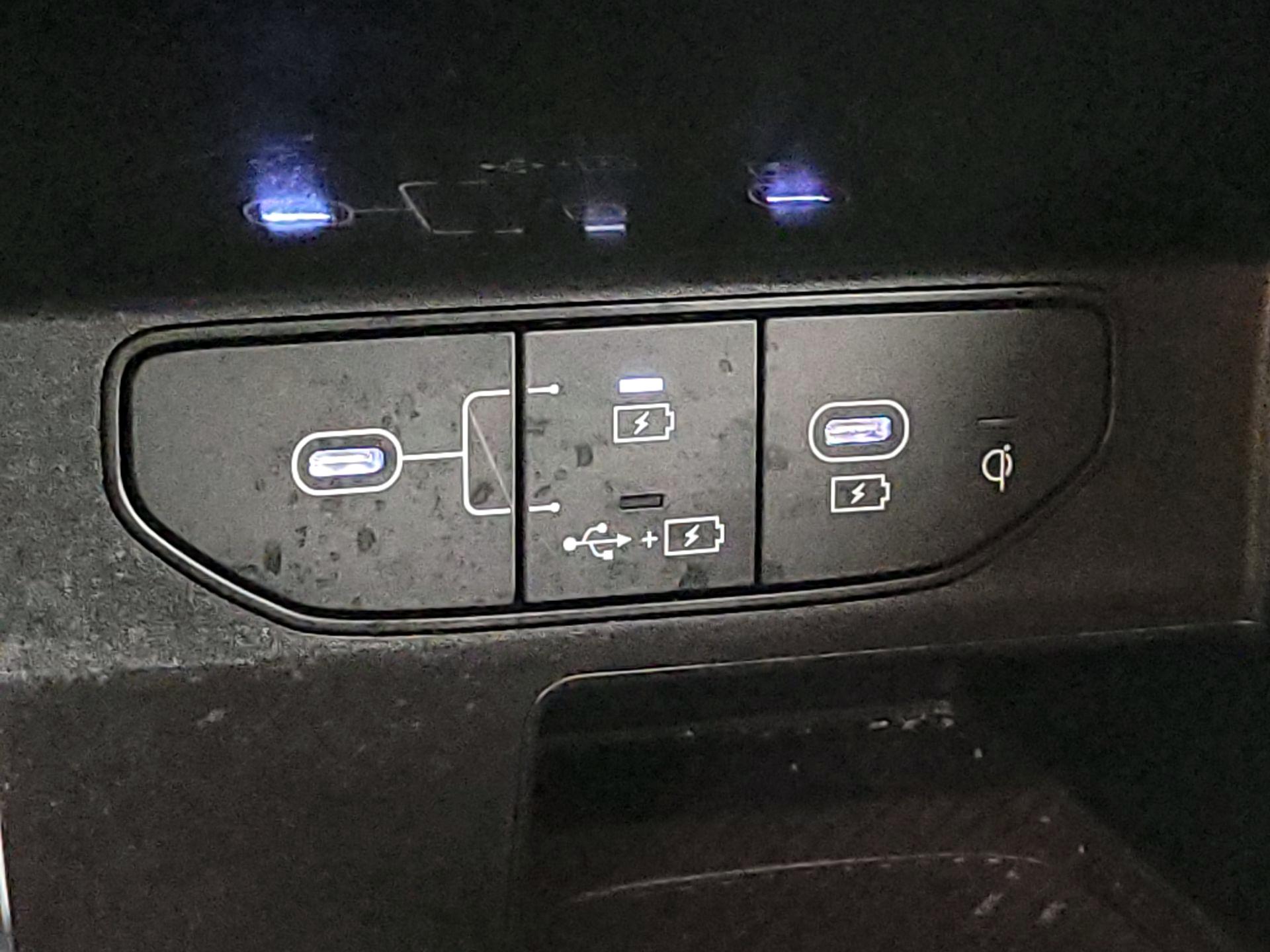 Thumbnail: 2024 Kia Sorento - 19