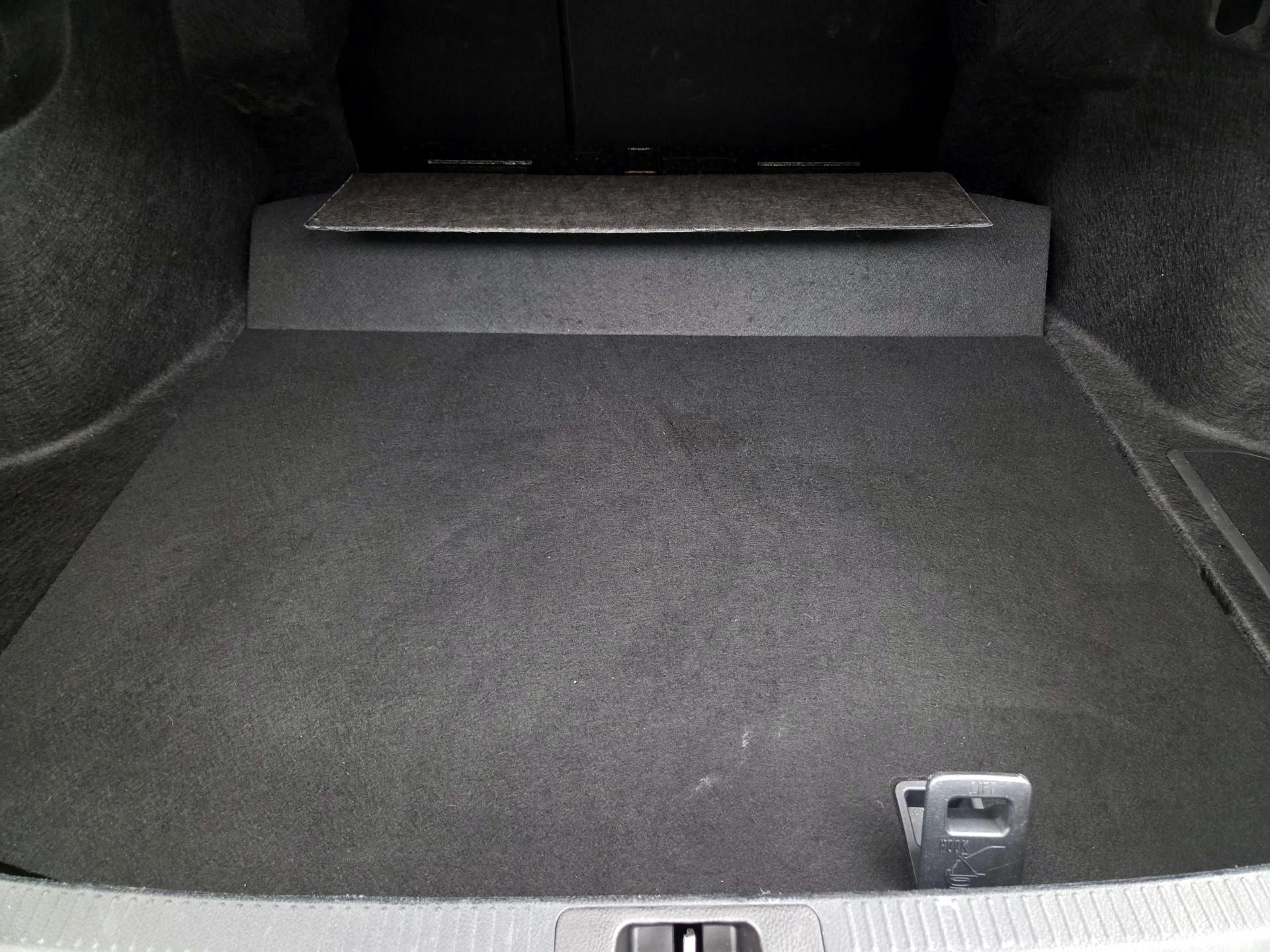 Thumbnail: 2025 Toyota Camry - 20